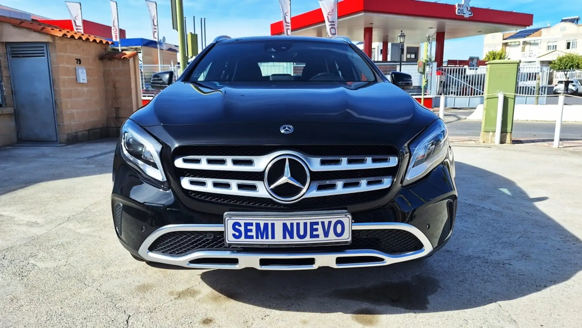 Mercedes-Benz GLA 180 7G-DCT Negro - 2