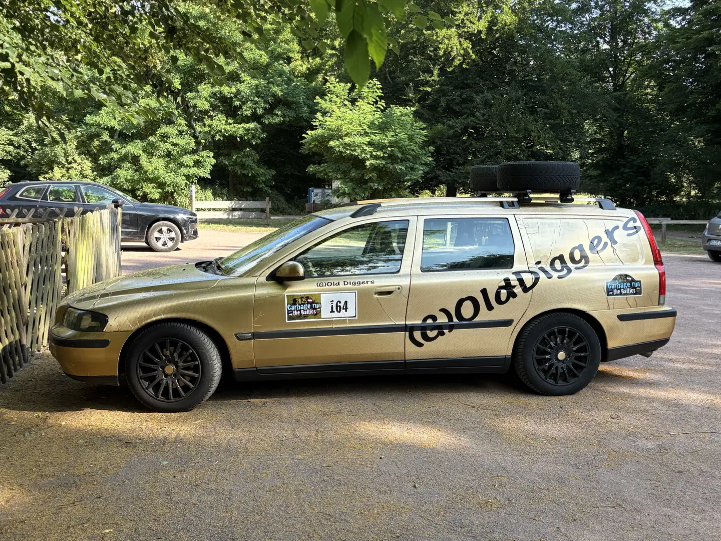 Volvo V70 2.4 Blauw - 1