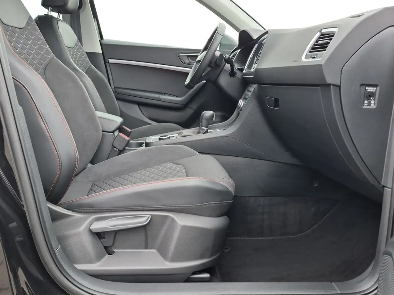 SEAT Ateca 2.0 TDI DSG FR VIRTUAL*NAVI*LED*PARKLENK*KAMERA... 10