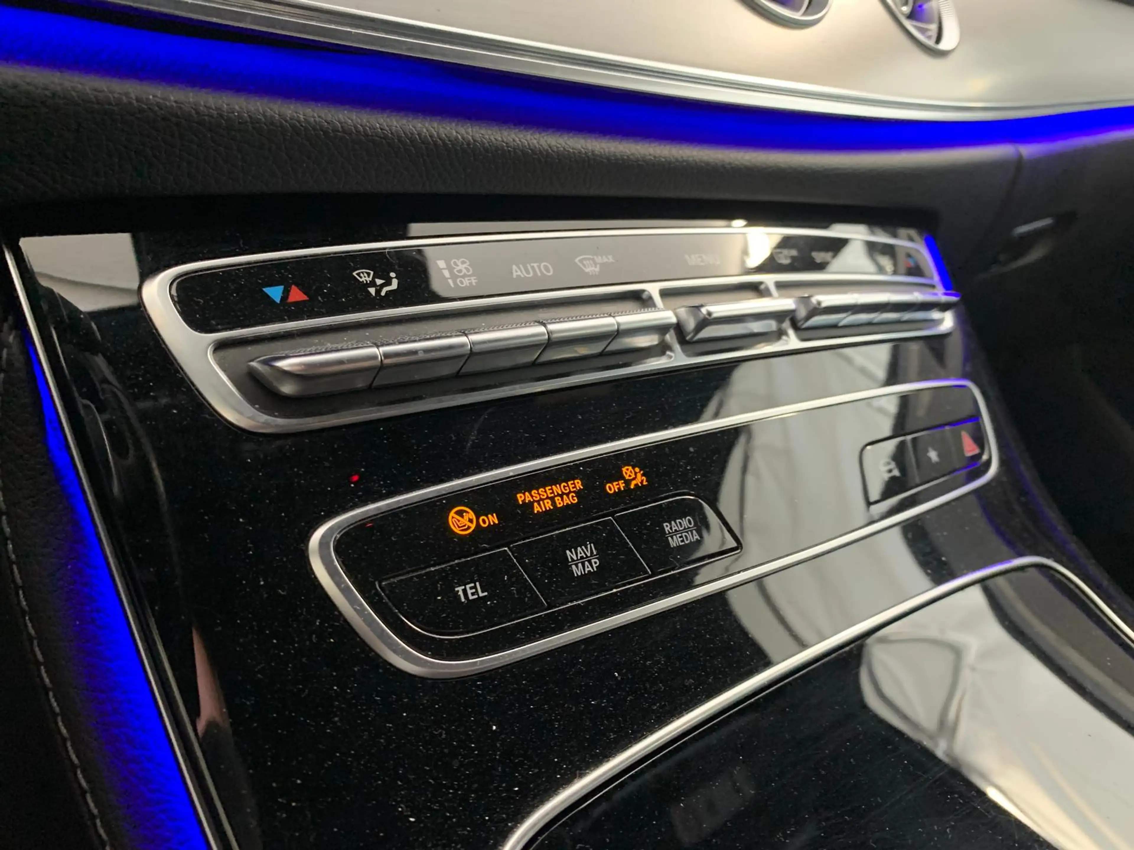 Mercedes-Benz CLS 400 Coupe AMG DISTR | 20Z | WIDESCREEN | KAM — photo 11