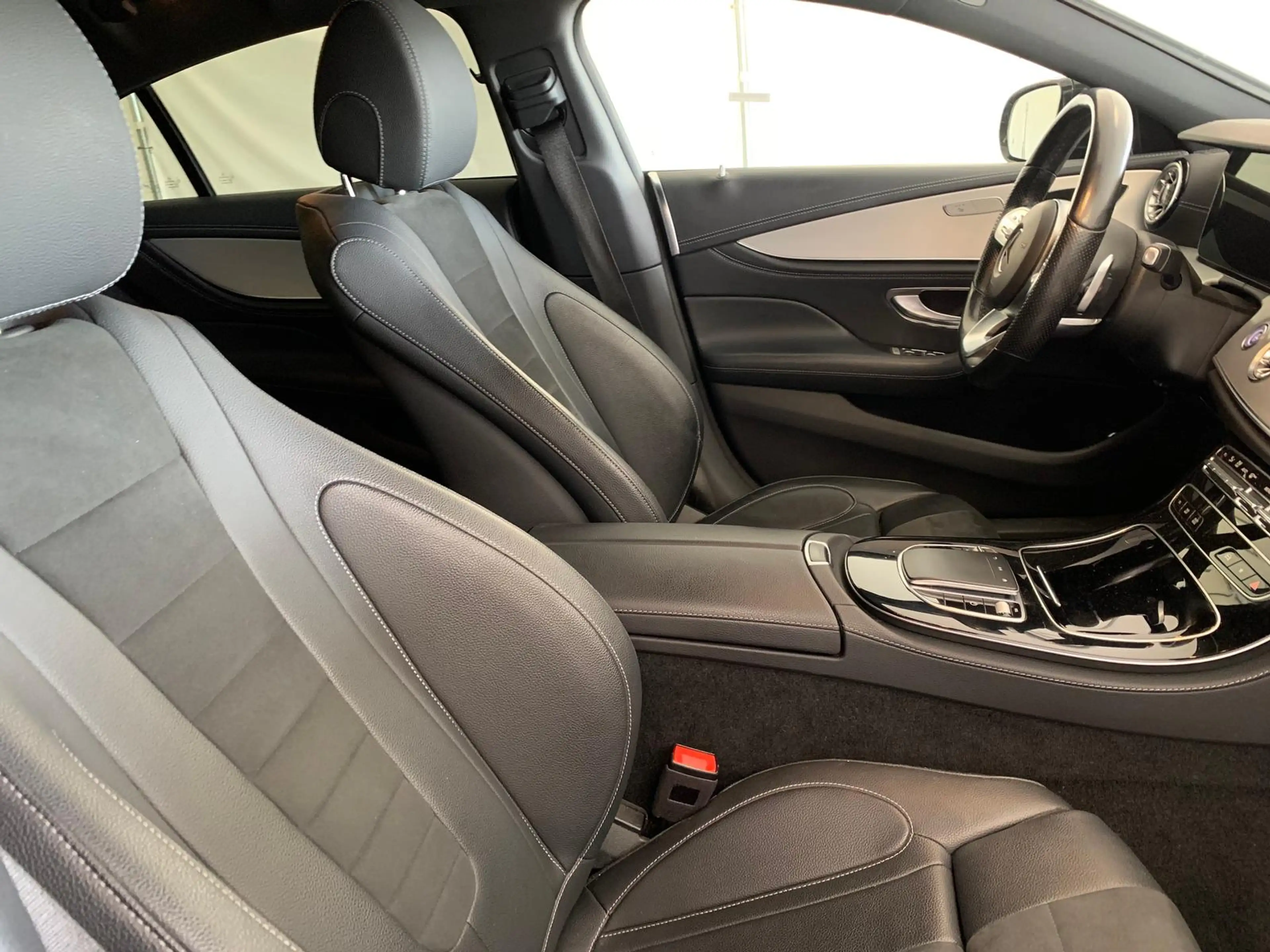 Mercedes-Benz CLS 400 Coupe AMG DISTR | 20Z | WIDESCREEN | KAM — photo 3