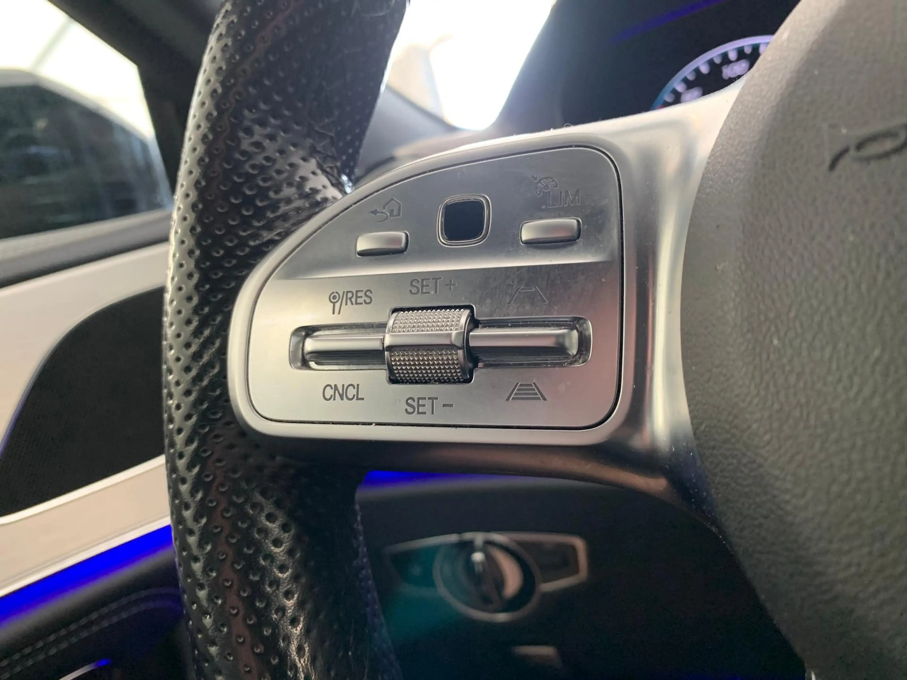Mercedes-Benz CLS 400 Coupe AMG DISTR | 20Z | WIDESCREEN | KAM — photo 12