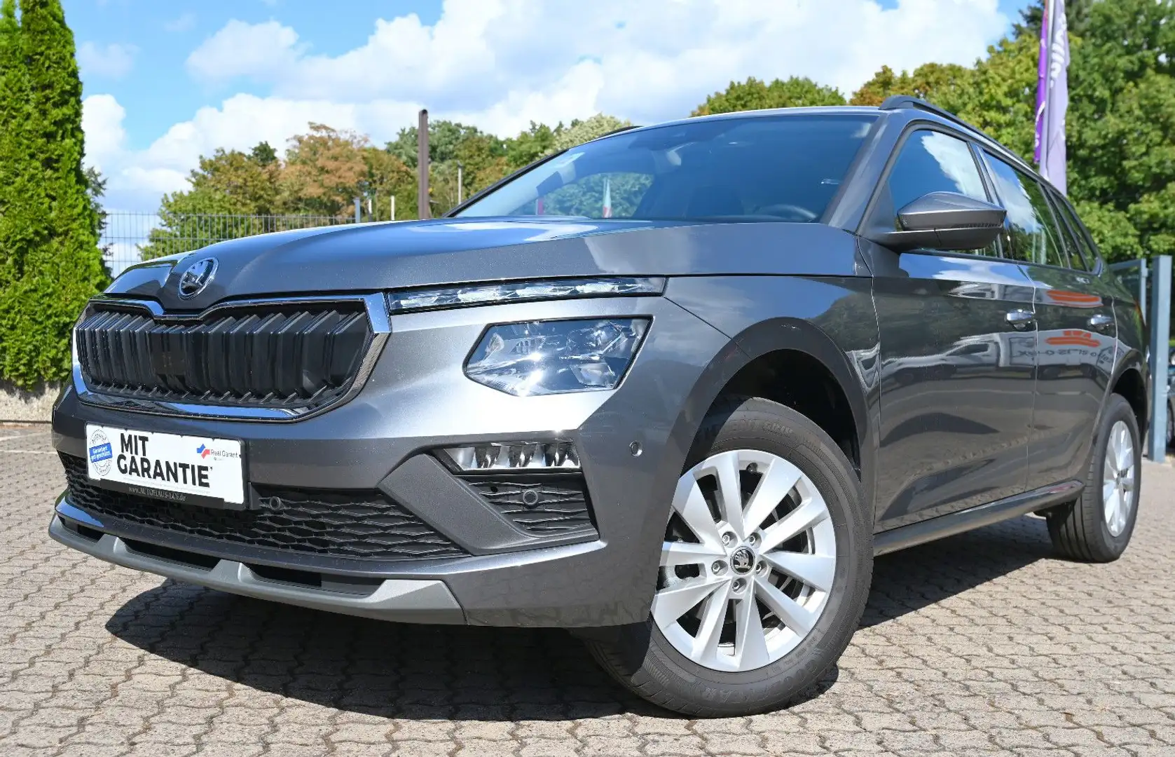 Skoda Kamiq 1.5 TSI Selection Navi Kamera 5tkm Gris - 1