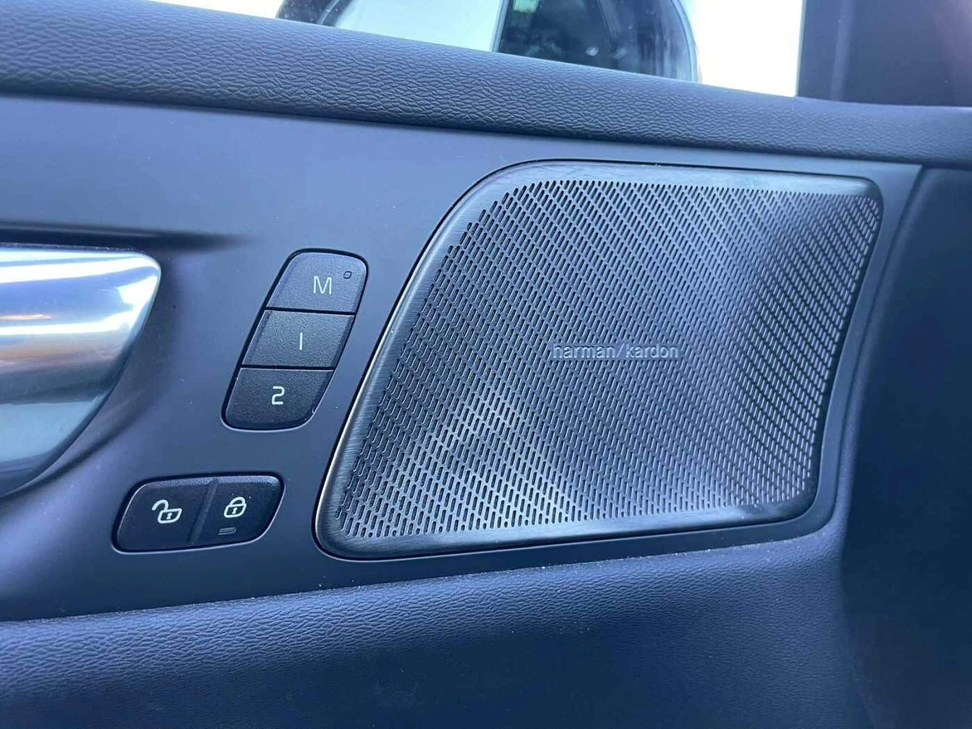 Volvo V60 Plus, T6 AWD Hybride rechargeable 'GARANTIE 3 ANS' — photo 8