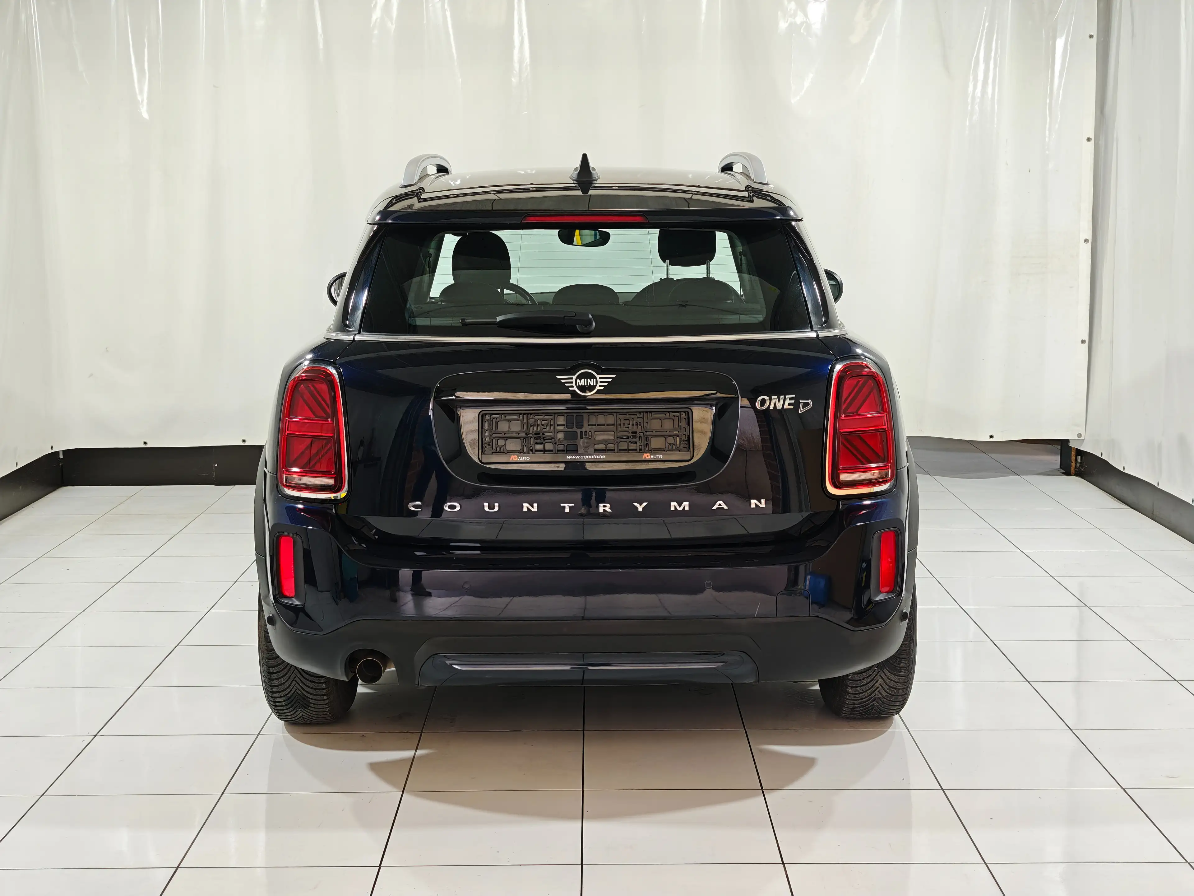 MINI Cooper D Countryman ONE * LED * Carplay * TVA * 1er propriétaire — photo 5