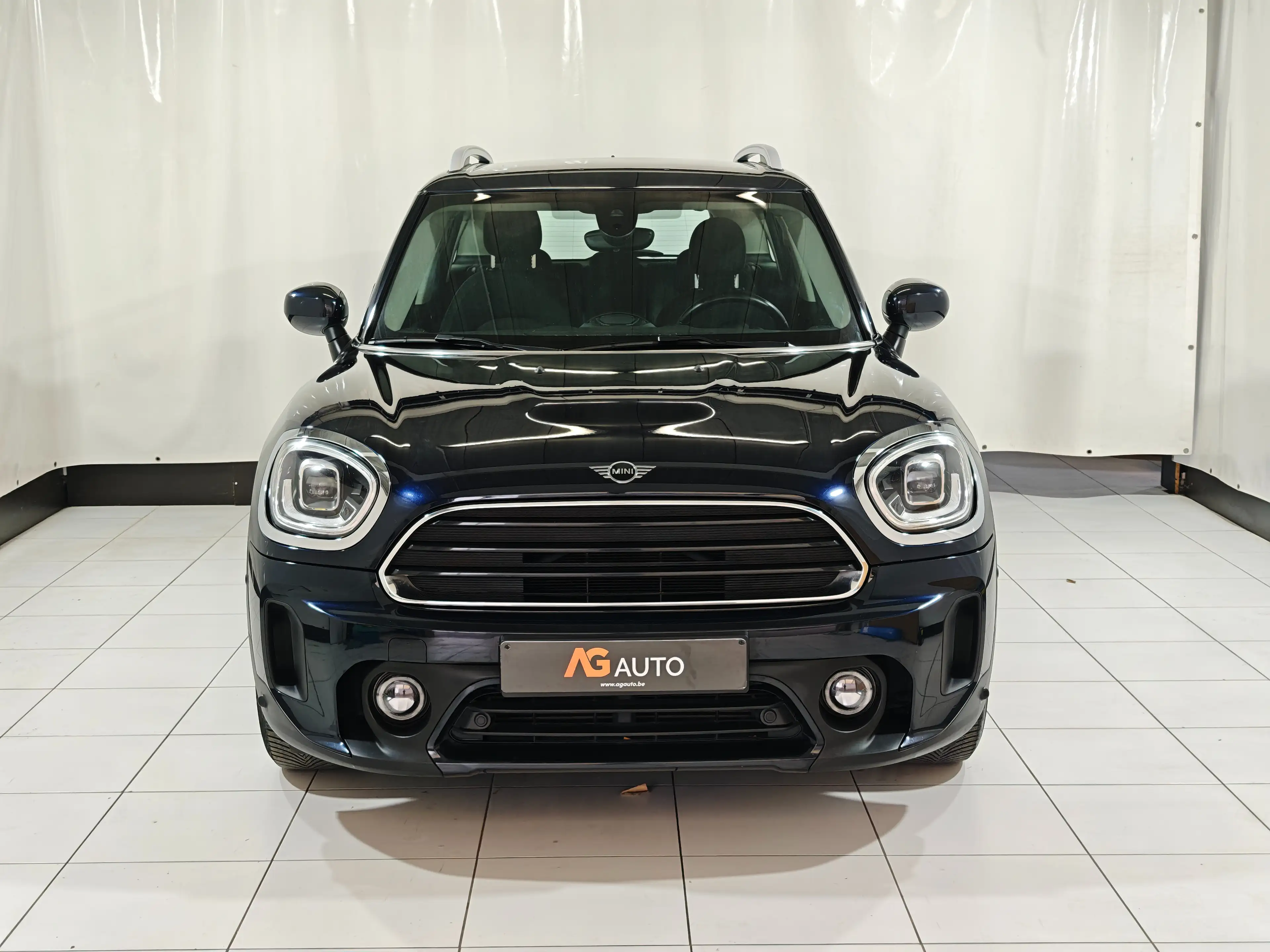 MINI Cooper D Countryman ONE * LED * Carplay * TVA * 1er propriétaire — photo 2