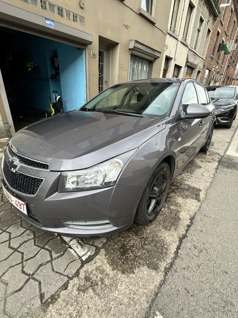 Chevrolet Cruze hatchback 1.7 TDCi Euro 5 - 1