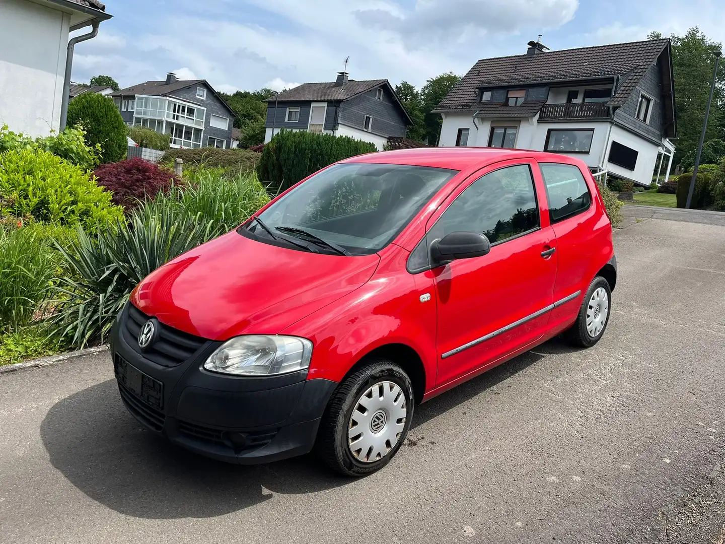 Volkswagen Fox 1.4 TDI *TÜV:10/25* *EURO4* Rojo - 1