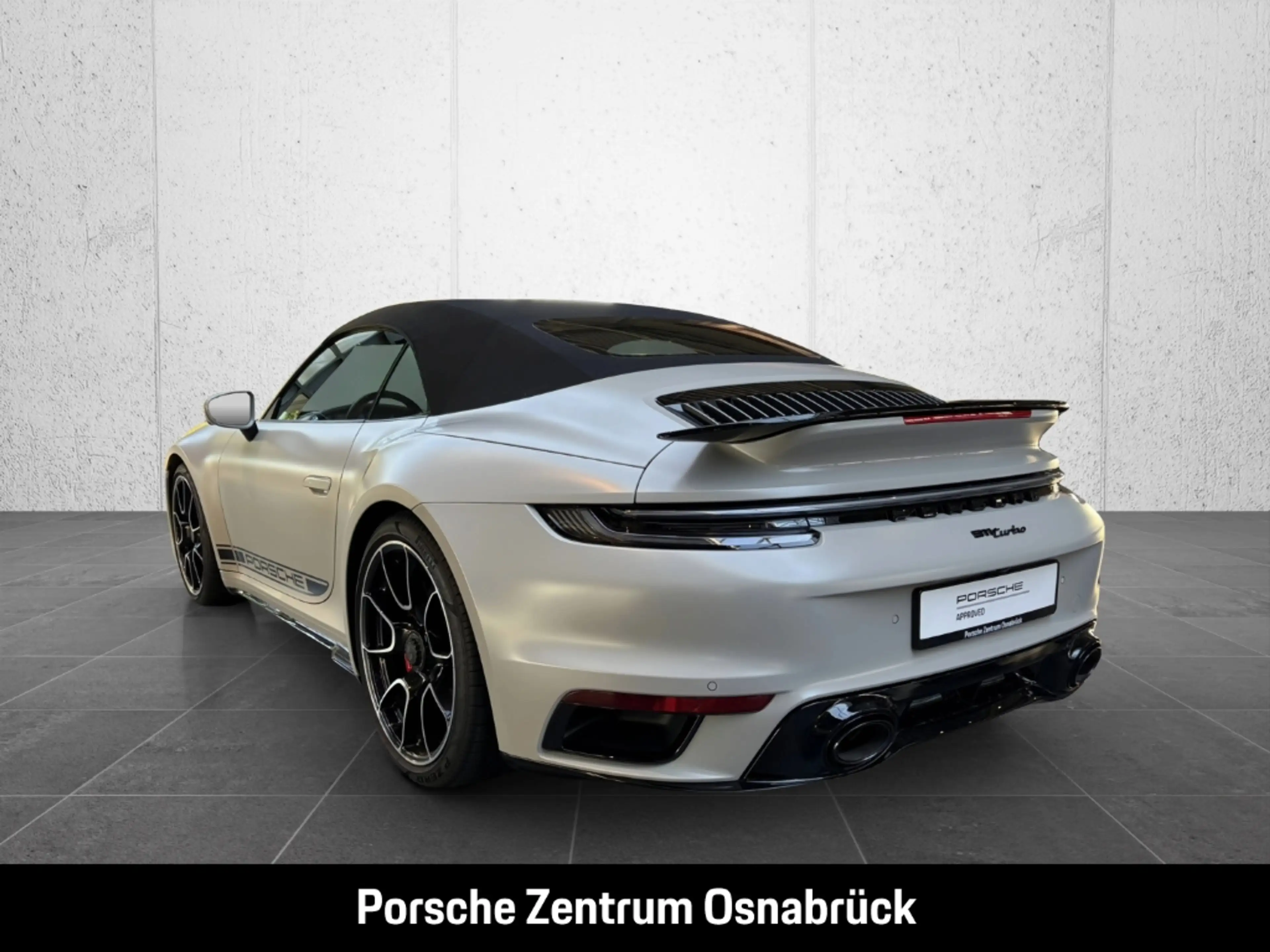 Porsche 992 (911) Turbo Cabriolet — photo 3