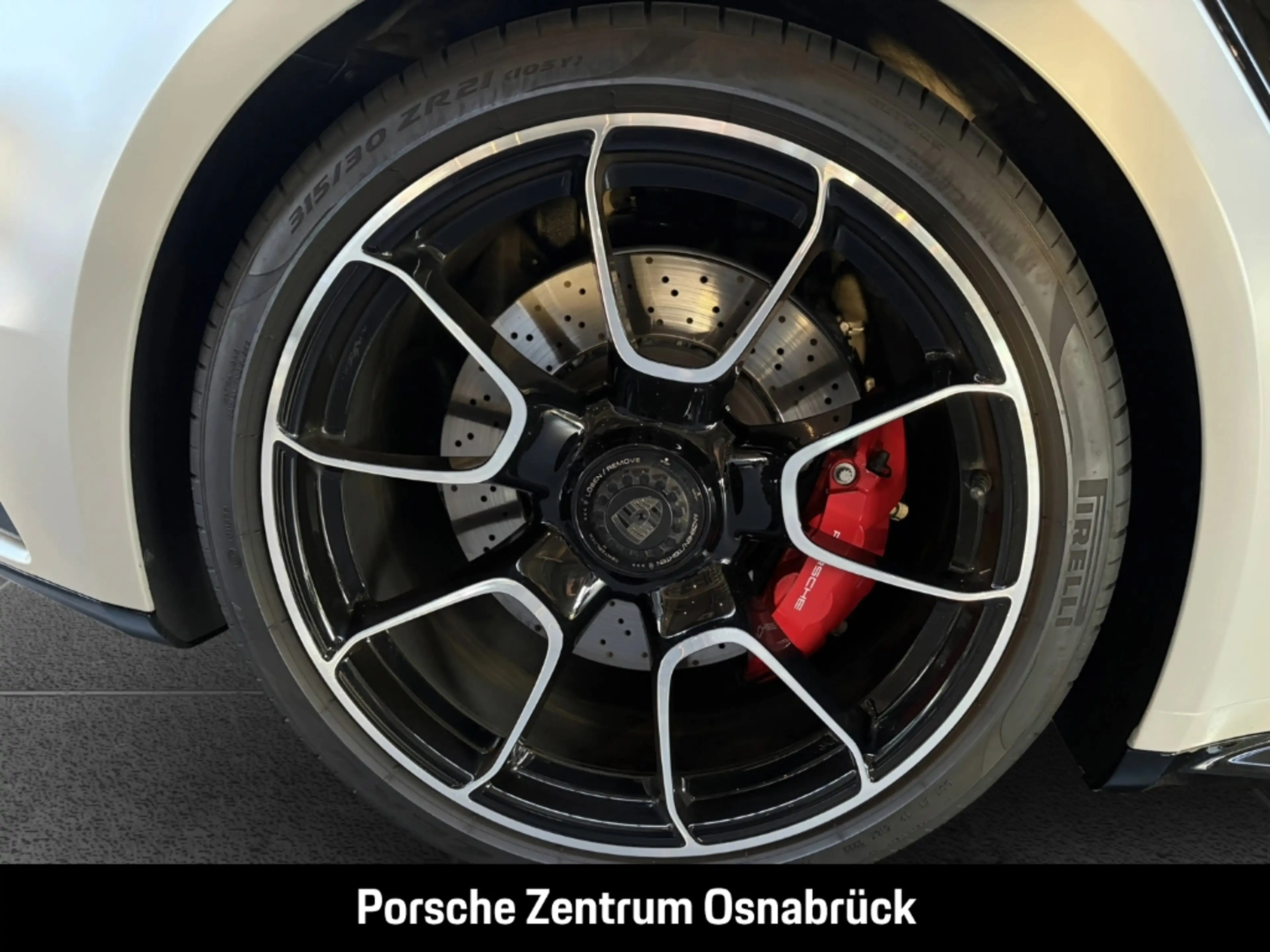 Porsche 992 (911) Turbo Cabriolet — photo 13