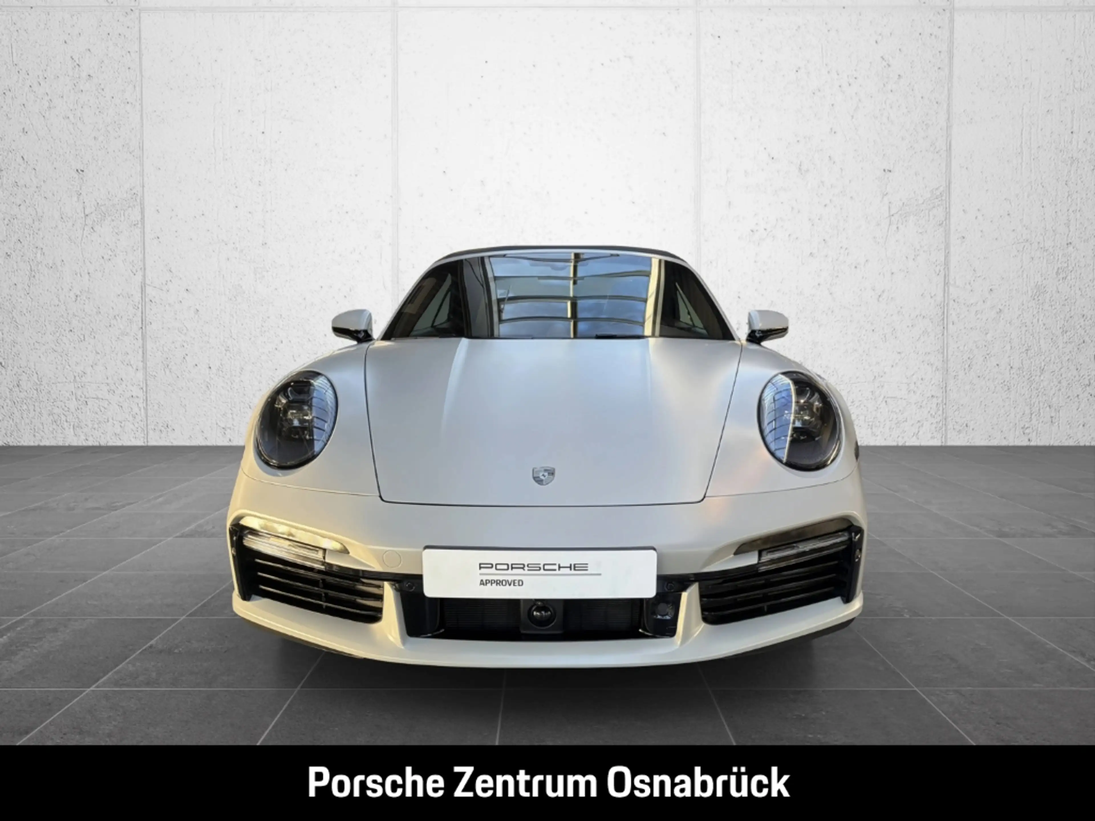 Porsche 992 (911) Turbo Cabriolet — photo 9