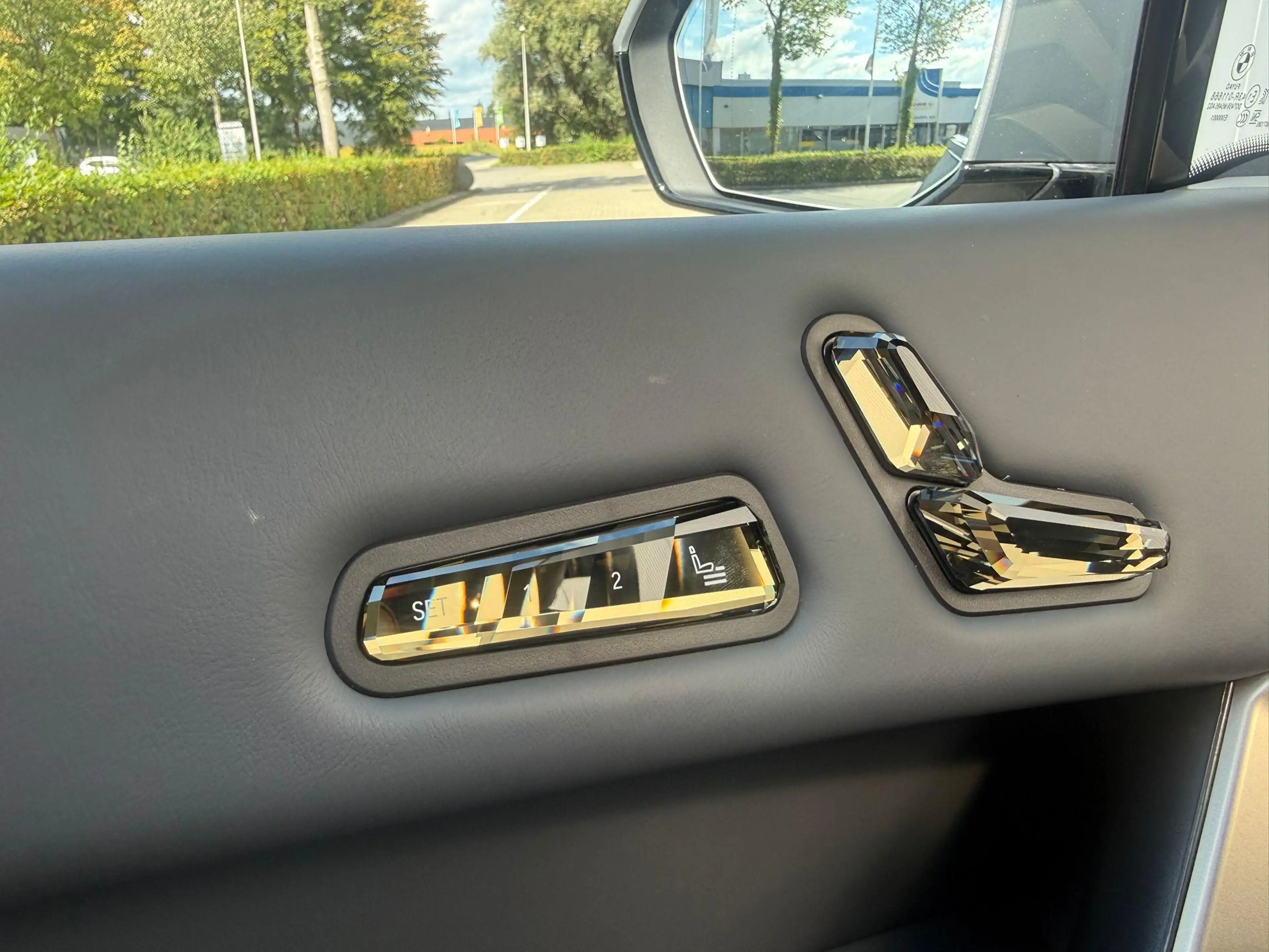 BMW iX M60 Excellence Sky/Massage/Softclose/Trekhaak — photo 14