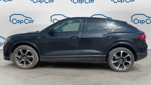 Audi Q3 view 2