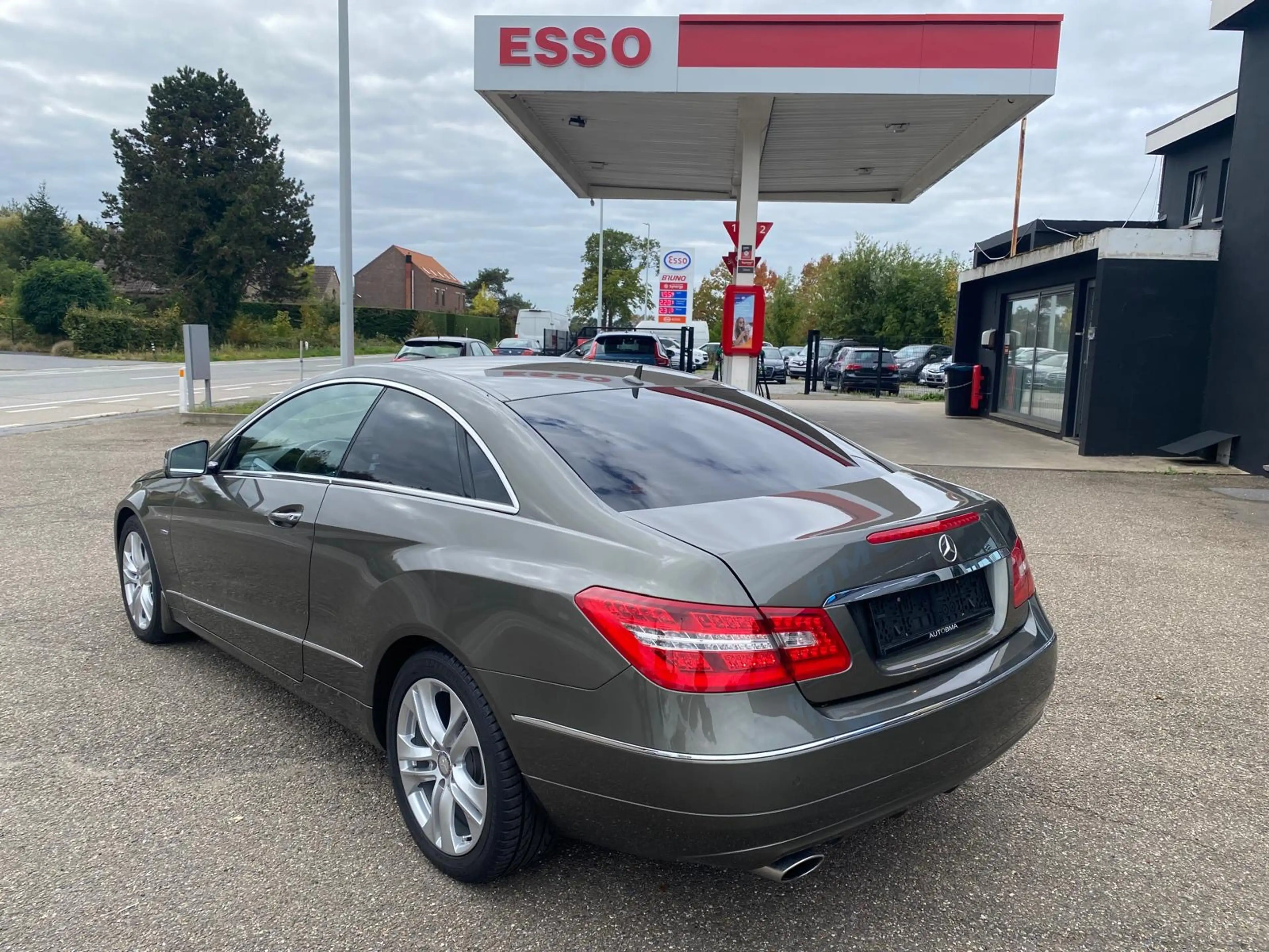 Mercedes-Benz E 220 COUPE BE Avantgarde ** GARANTIE ** CAR PASS ** — photo 7