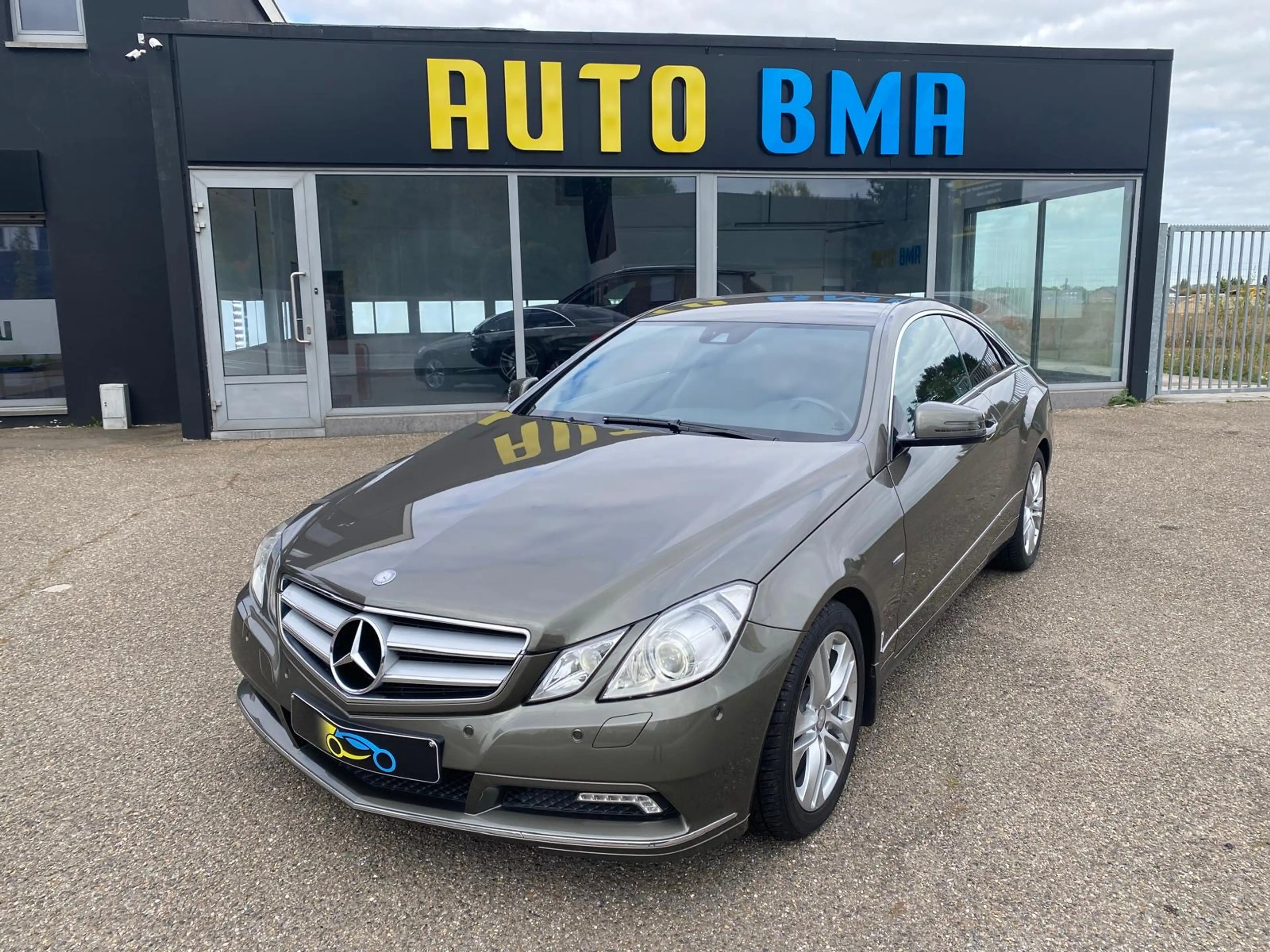 Mercedes-Benz E 220 COUPE BE Avantgarde ** GARANTIE ** CAR PASS **