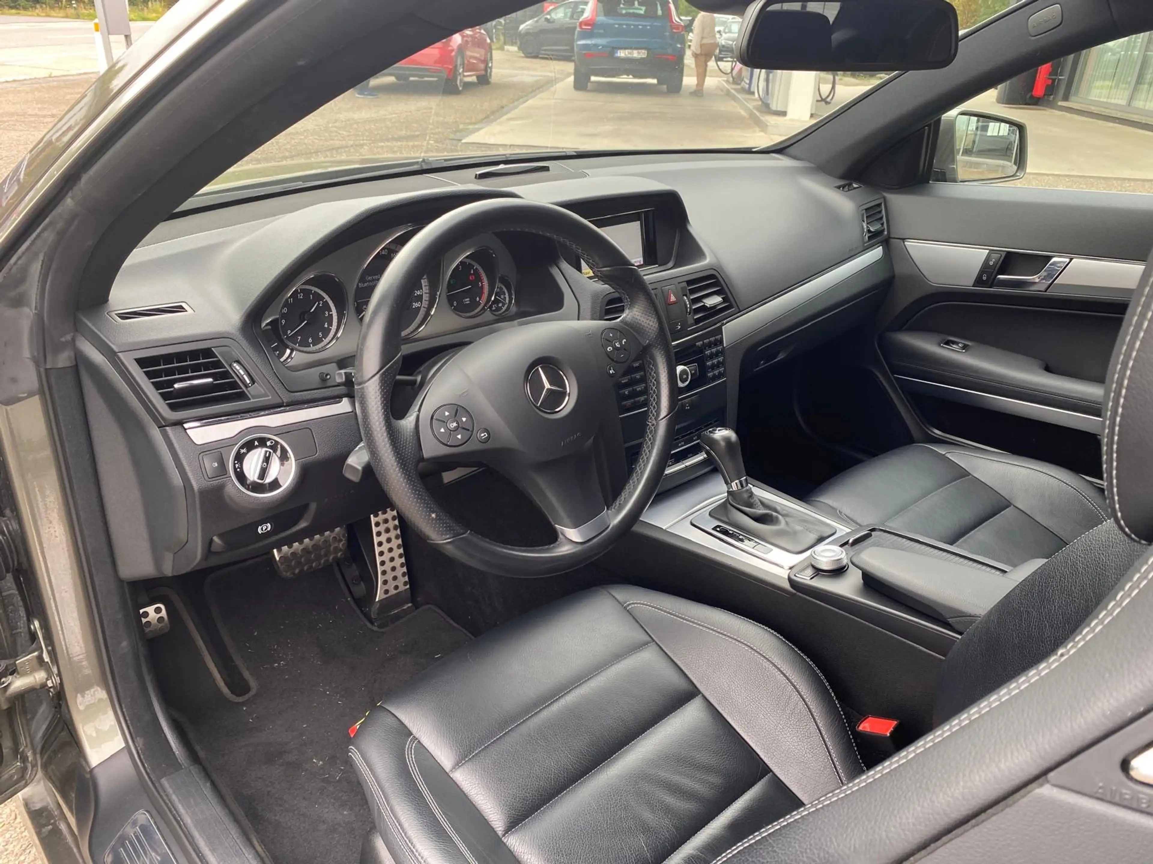 Mercedes-Benz E 220 COUPE BE Avantgarde ** GARANTIE ** CAR PASS ** — photo 13