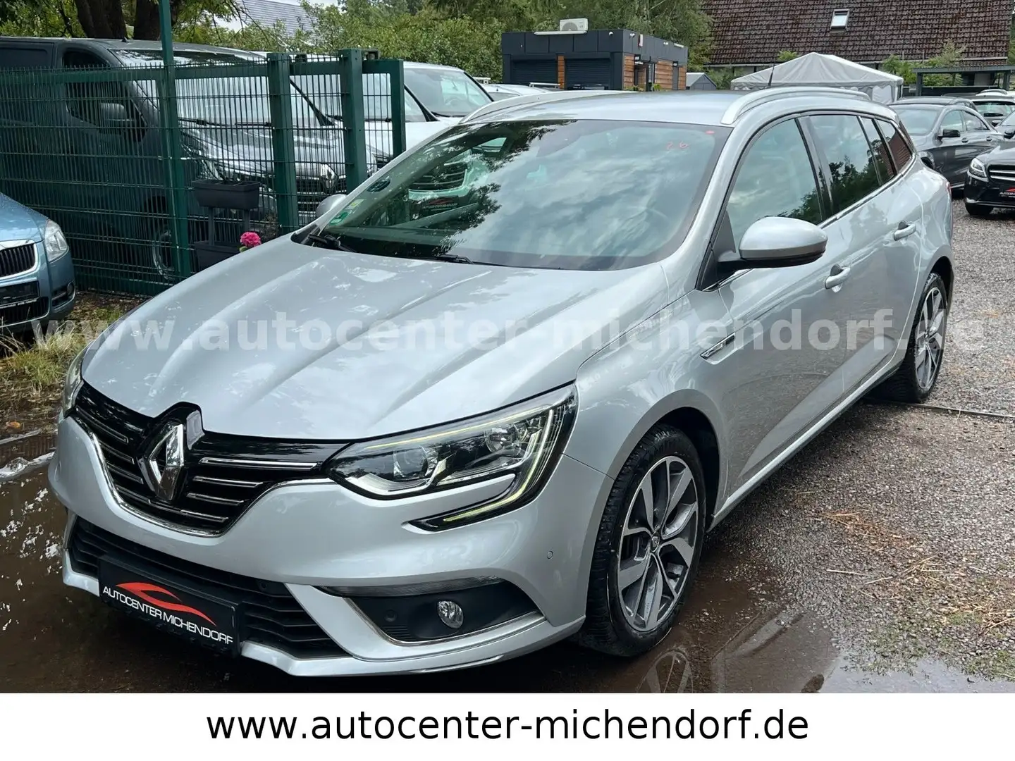 Renault Megane IV Grandtour BOSE-Edition*Tüv Neu*Scheckh Gümüş rengi - 1