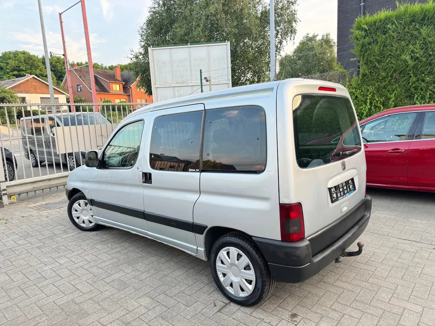 Peugeot Partner 1.4i Relax - Airco Argent - 2