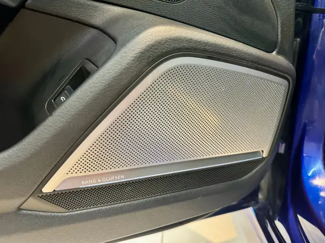 Audi S6 view 19