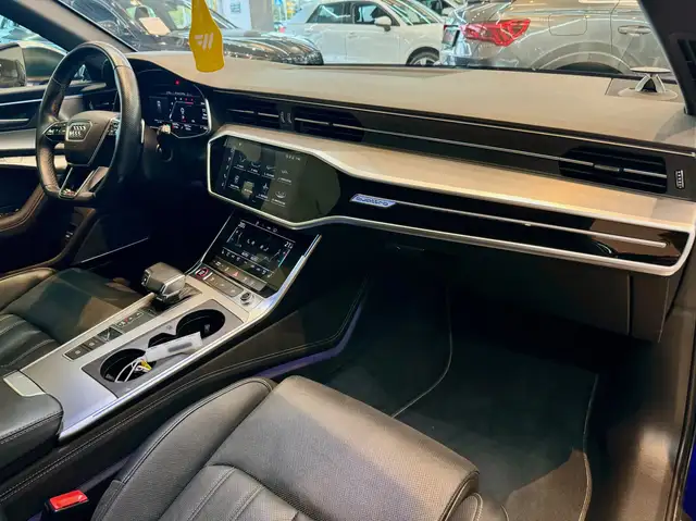 Audi S6 view 13