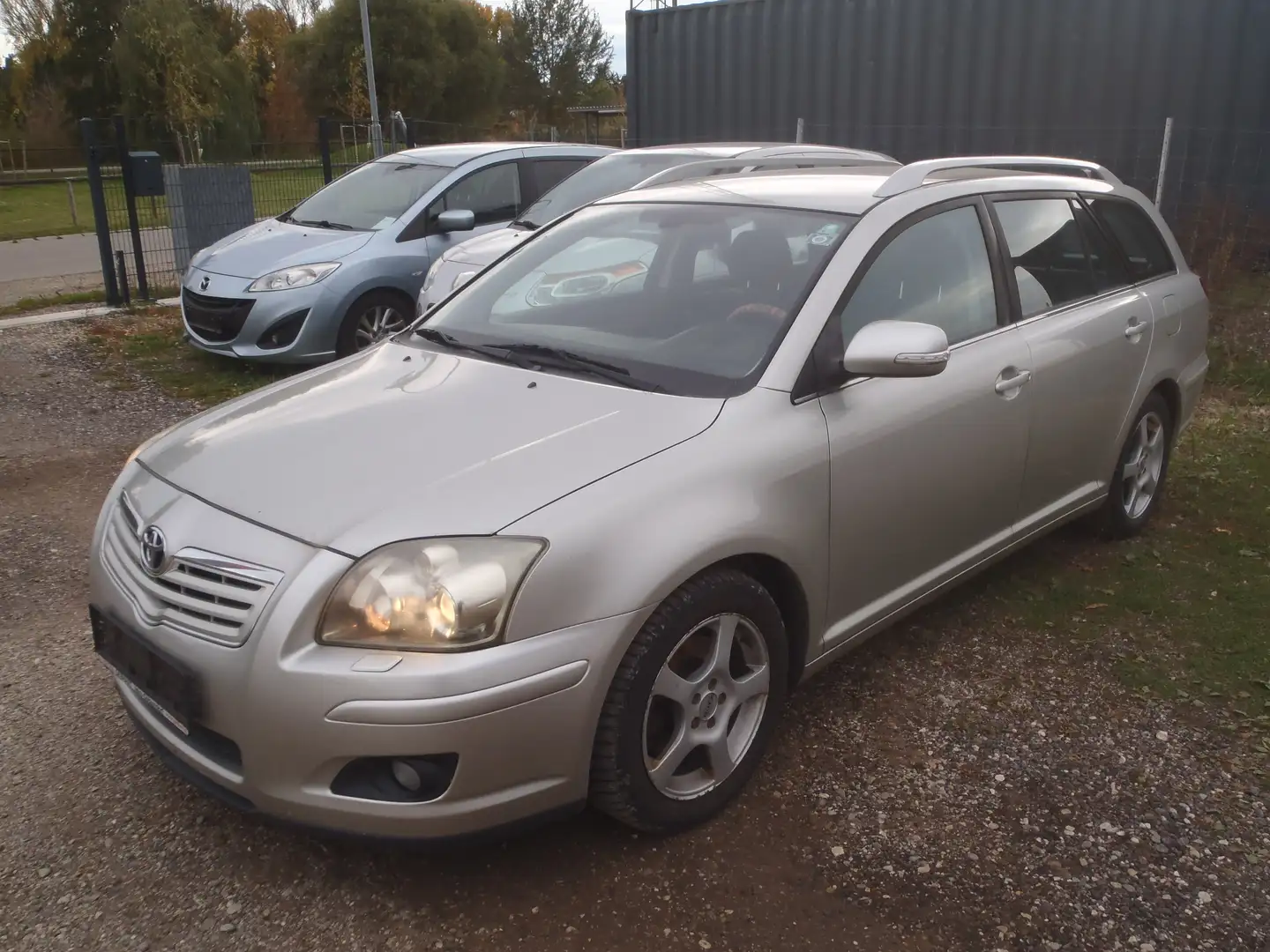 Toyota Avensis Avensis 2,0 D4-D Linea Sol DPF Linea Sol Grau - 2