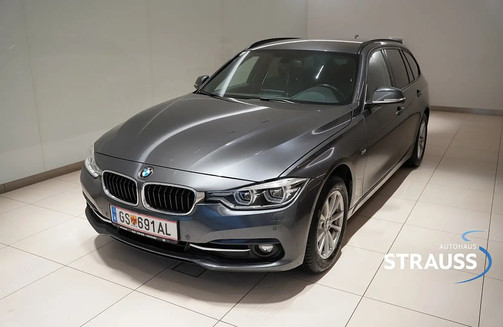 BMW 320 d xDrive Touring Sport Line Aut. Gris - 1