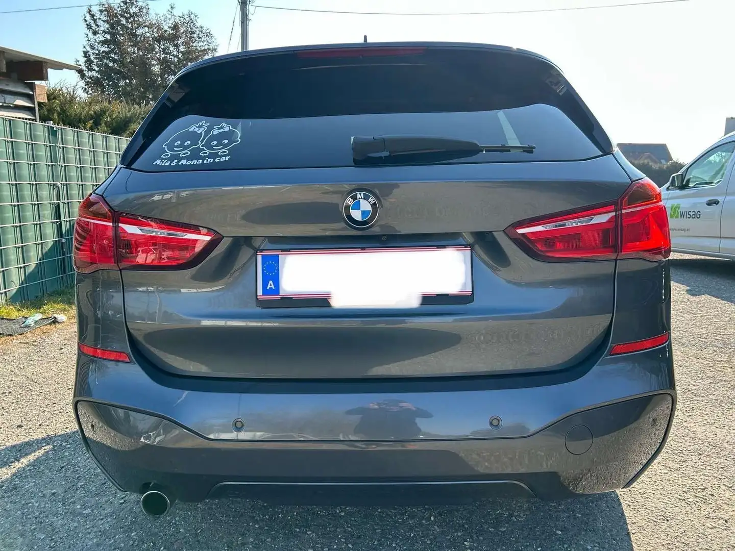 BMW X1 sDrive18d M Sport Silber - 2