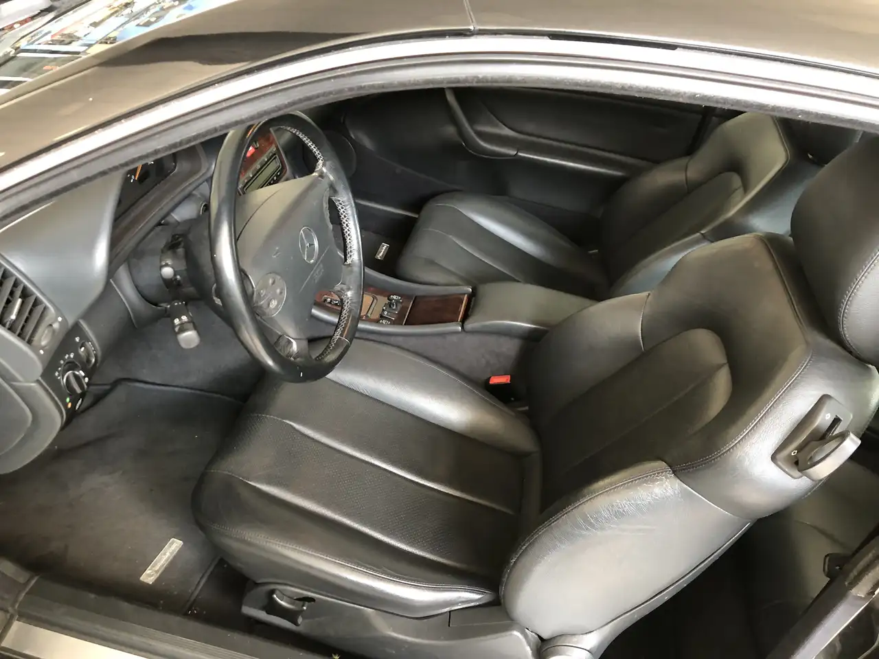 Mercedes-Benz CLK 320 Coupe Elegance, foto 4