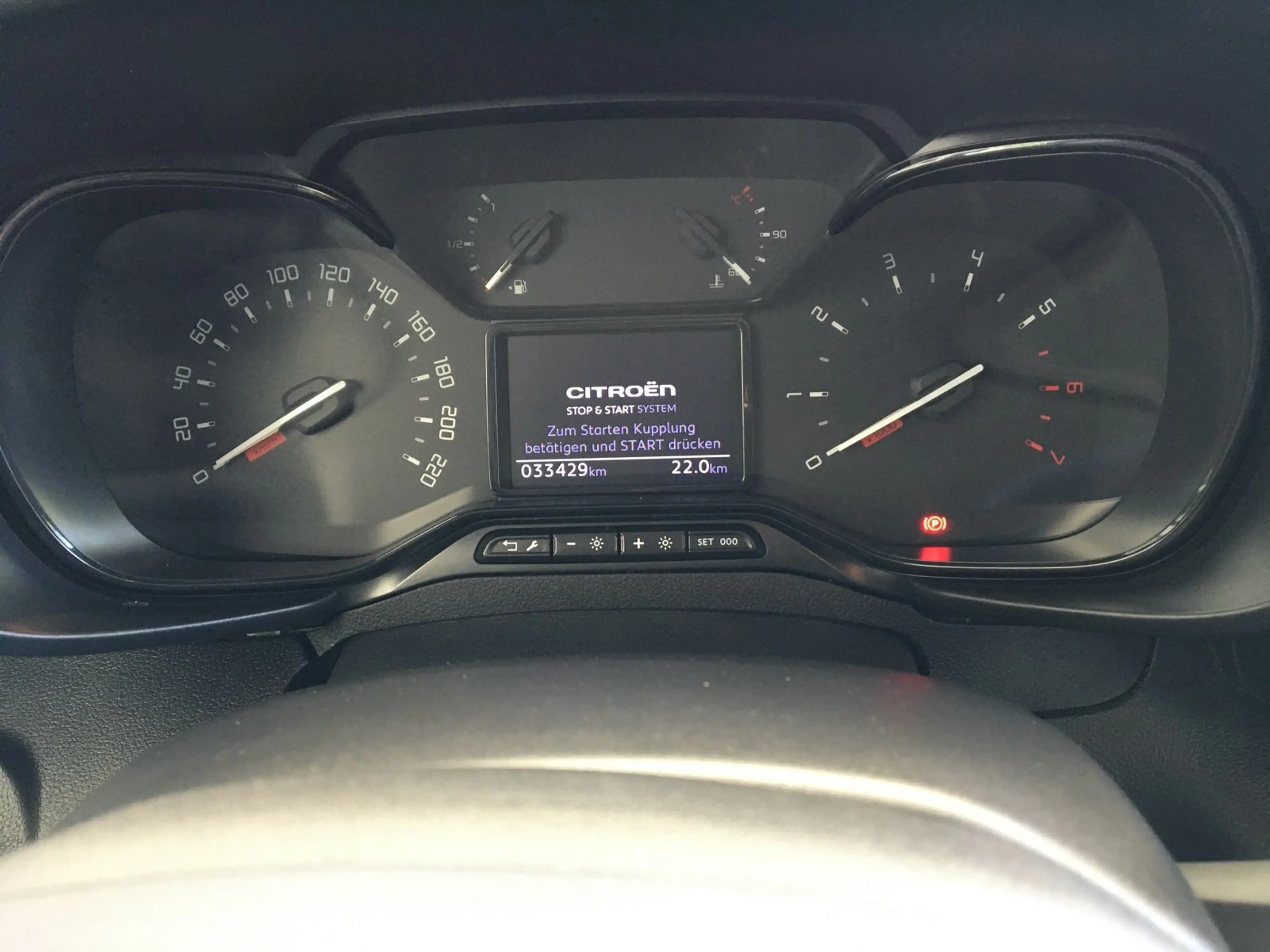 Citroen Berlingo 1.5 MPV Feel M/1.H/Navi/Temp/Spurhalte — photo 15