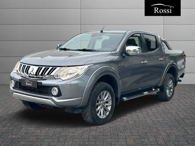 Mitsubishi L200 d.cab 2.4d Intense 4wd 181cv N1
