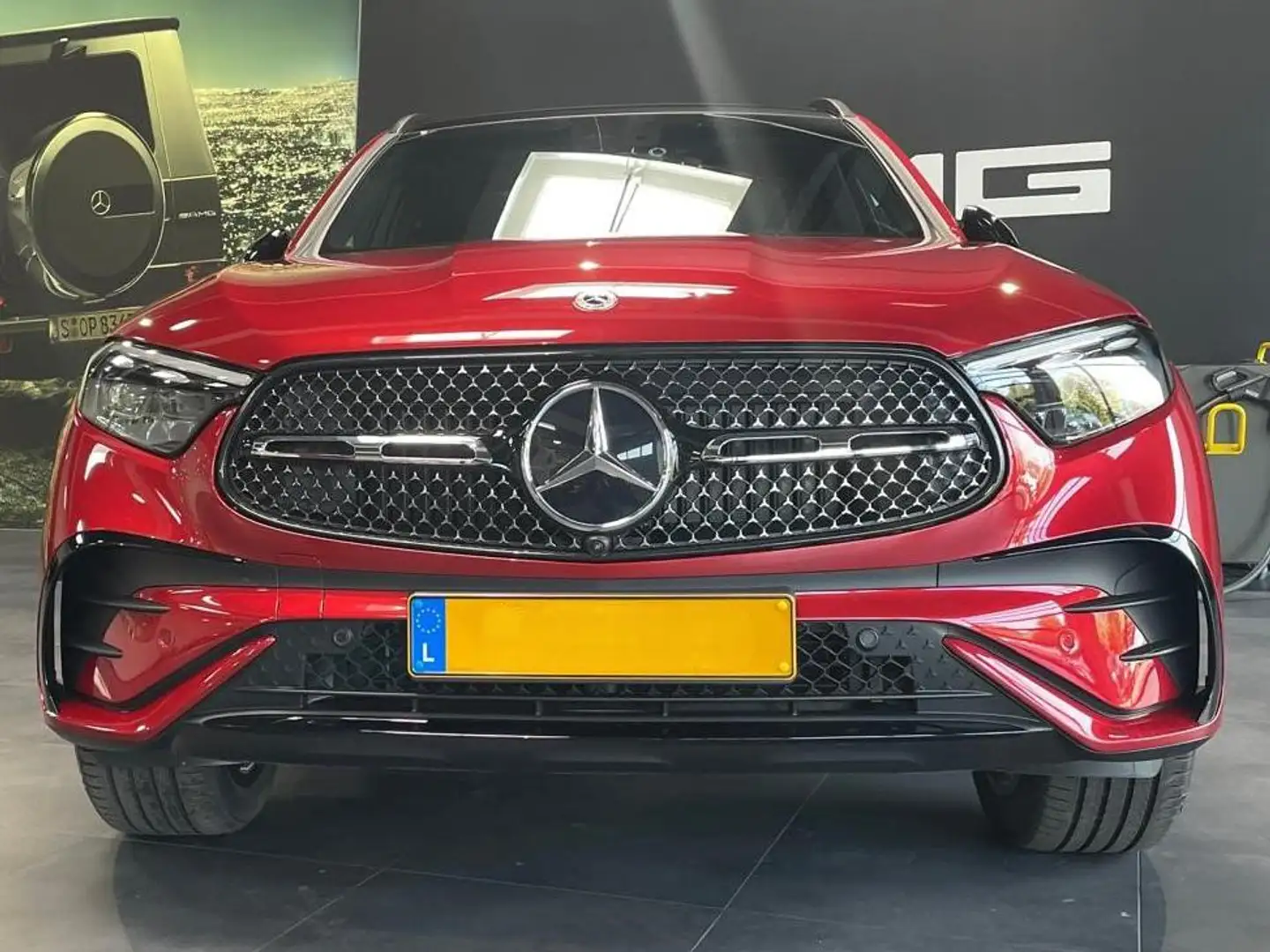 Mercedes-Benz GLC 200 GLC 200 4Matic 9G-TRONIC AMG Line Advanced Rouge - 2