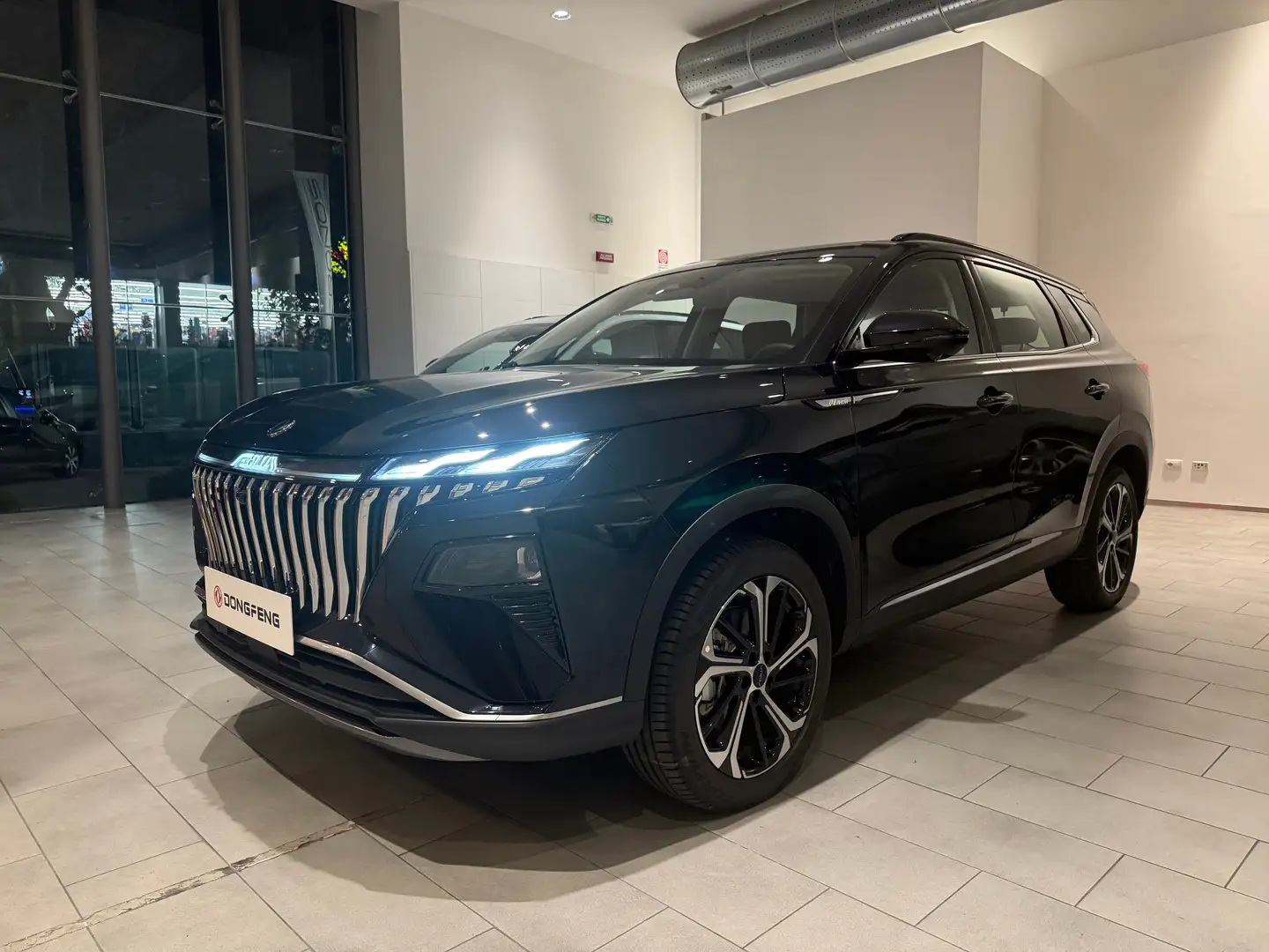 Dongfeng HUGE Nero - 1