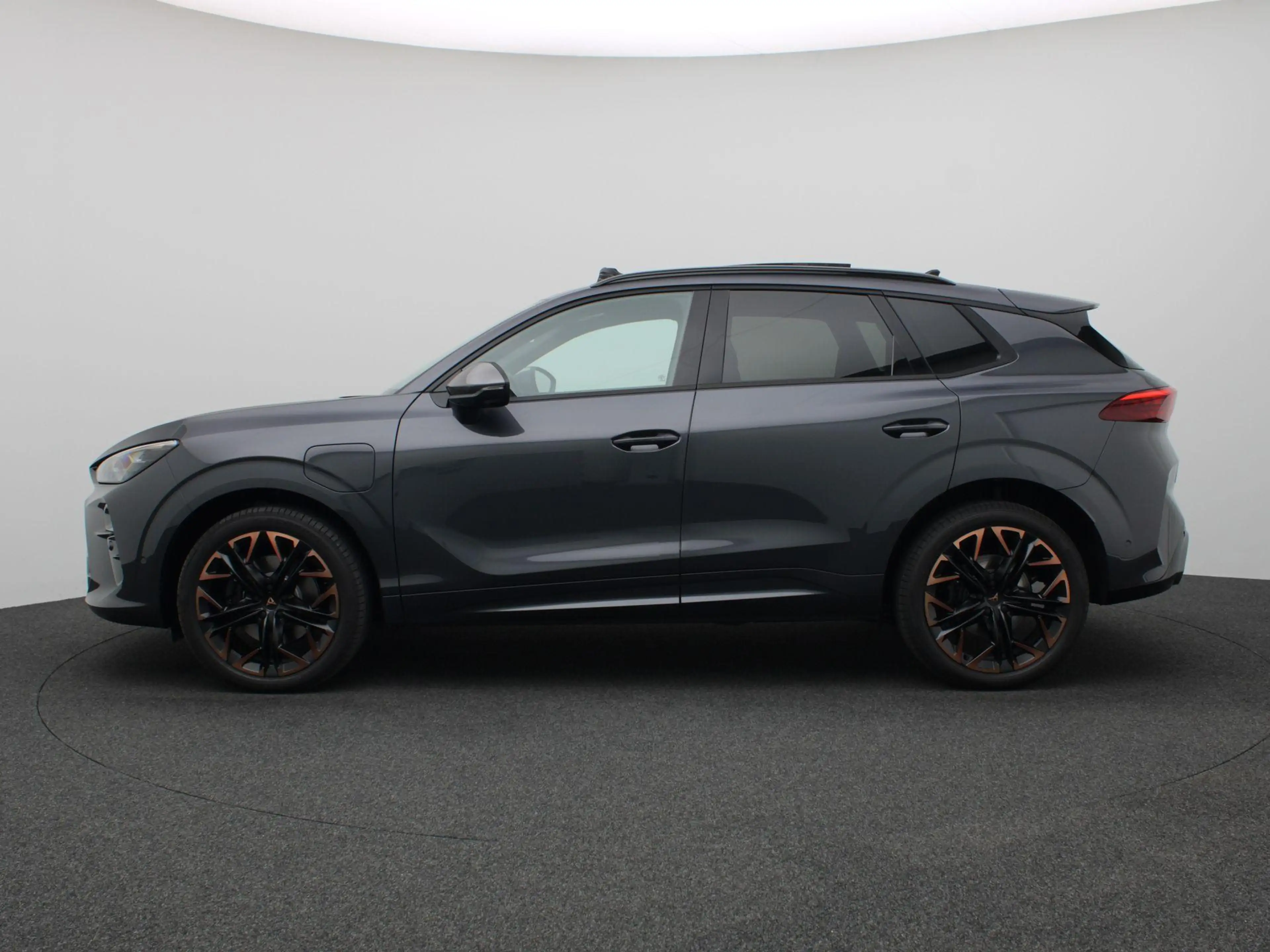 CUPRA Terramar 1.5 TSI e-Hybrid VZ Performance 272PK DSG Panorama — photo 2