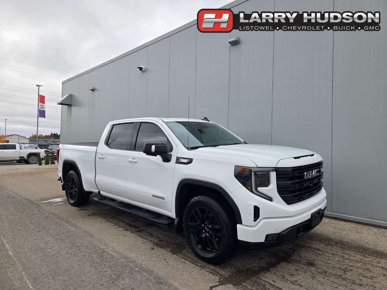2026 GMC Sierra 1500 Crew Cab Standard Box 4-Wheel Drive Elevation One Owner | Leather | Sunroof | 20 Wheels