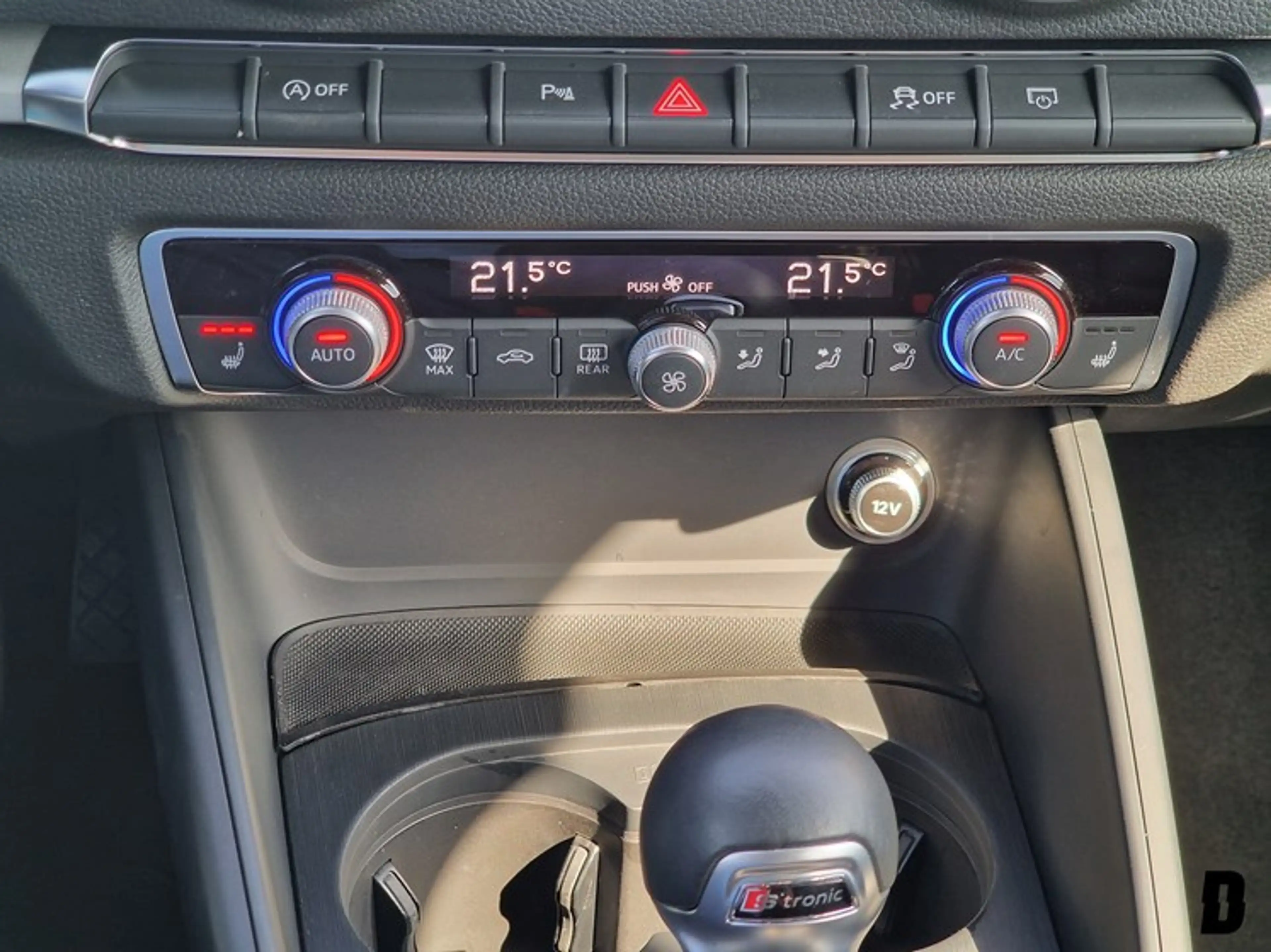 Audi A3 30 TFSI/Heated Seats/Camera/Navi/Radio/Leder — photo 15
