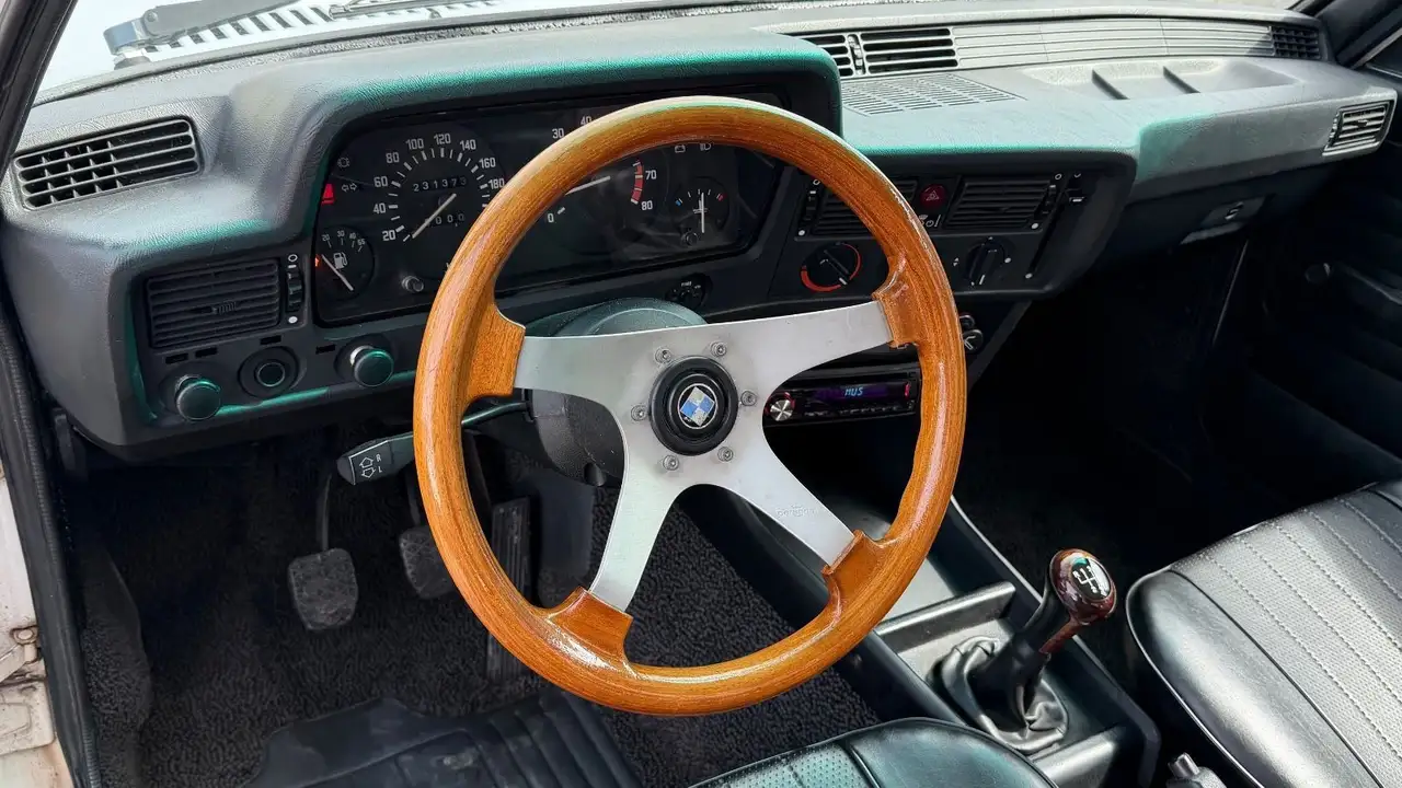 BMW 318 i E21 *HKENNZEICHEN*323iUMBAU*RESTAURATION*, foto 6
