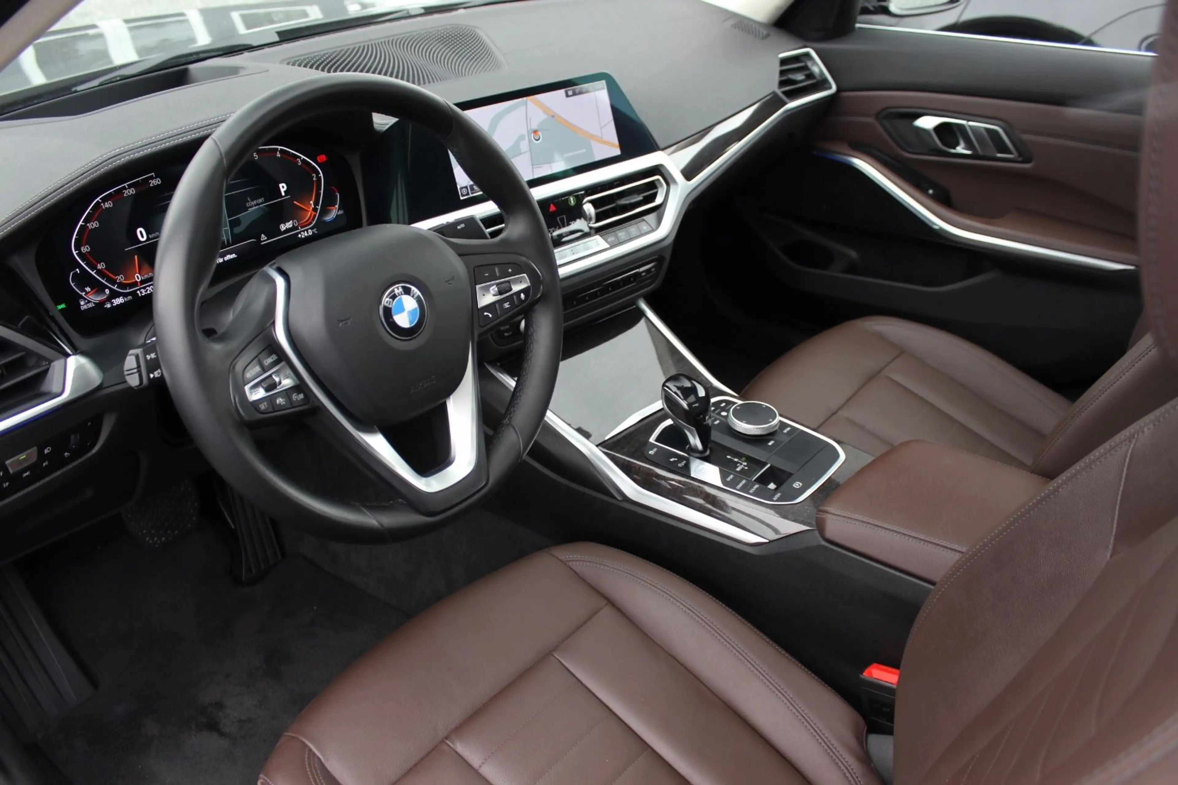 BMW 320 d Luxury Line Limousine S-DACH LASER LEDER — photo 7