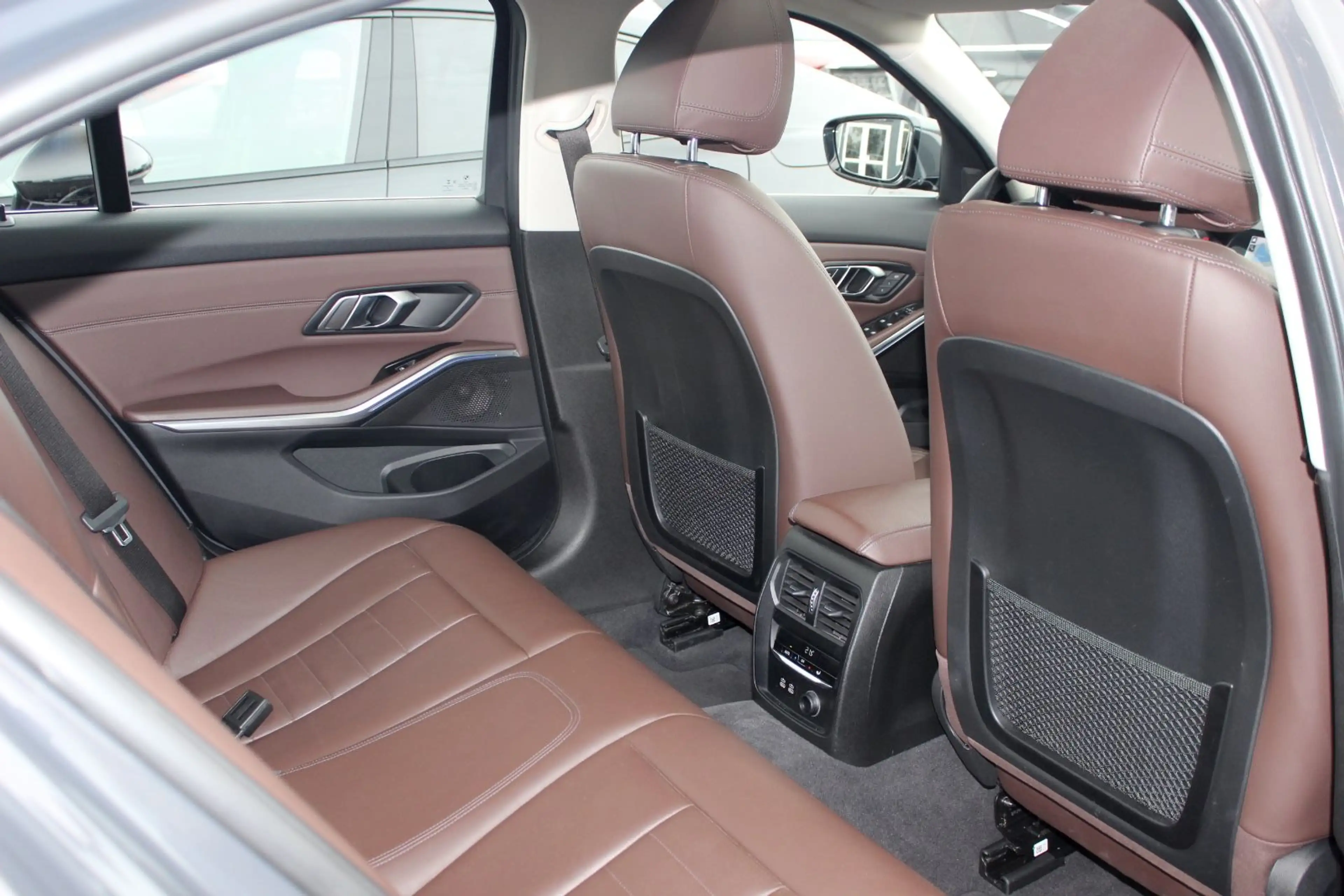 BMW 320 d Luxury Line Limousine S-DACH LASER LEDER — photo 14