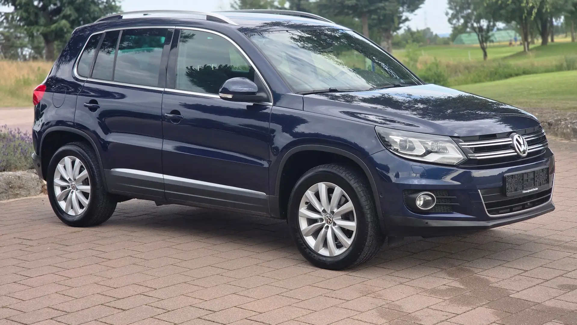 Volkswagen Tiguan Sport & Style 4M EU6 AHK DAB GRA XEN LED 1HAND NAV Blau - 1