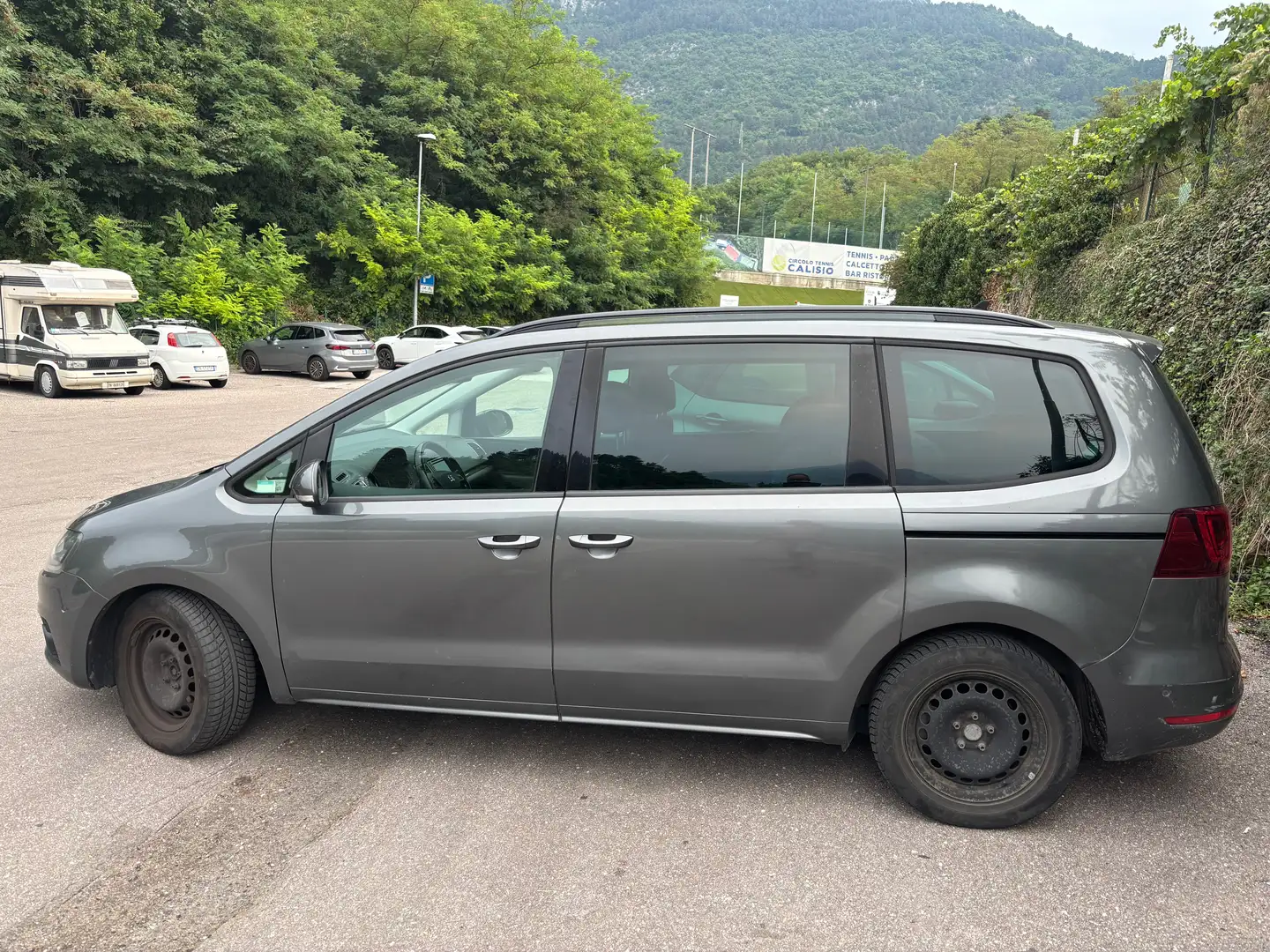SEAT Alhambra Alhambra III 2016 2.0 tdi cr Advance 150cv dsg Gris - 2