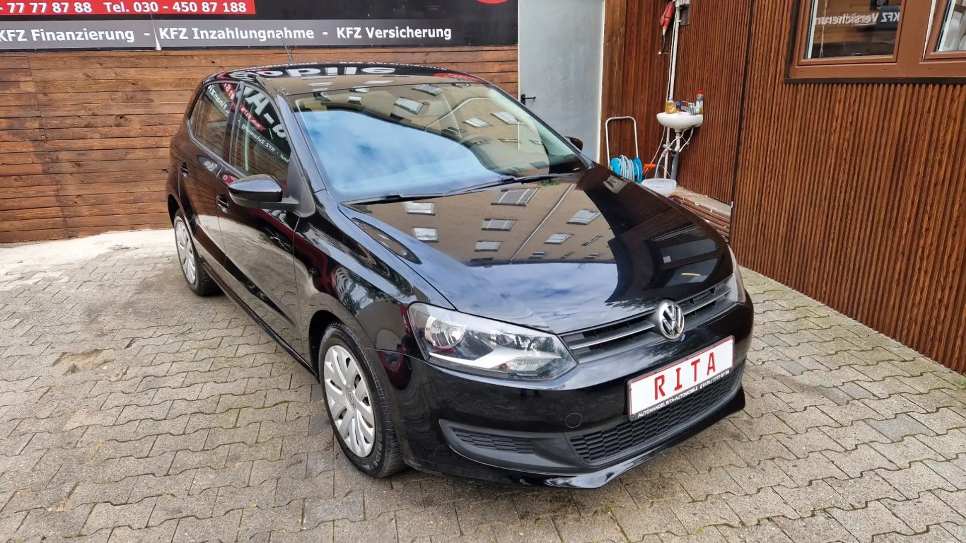 Volkswagen Polo 1.6 V Comfortline Automatik, 1 Hand Schwarz - 1