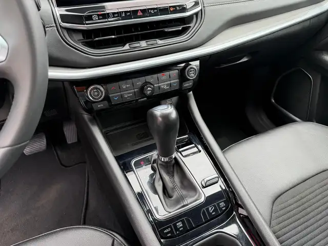 Jeep Compass view 13