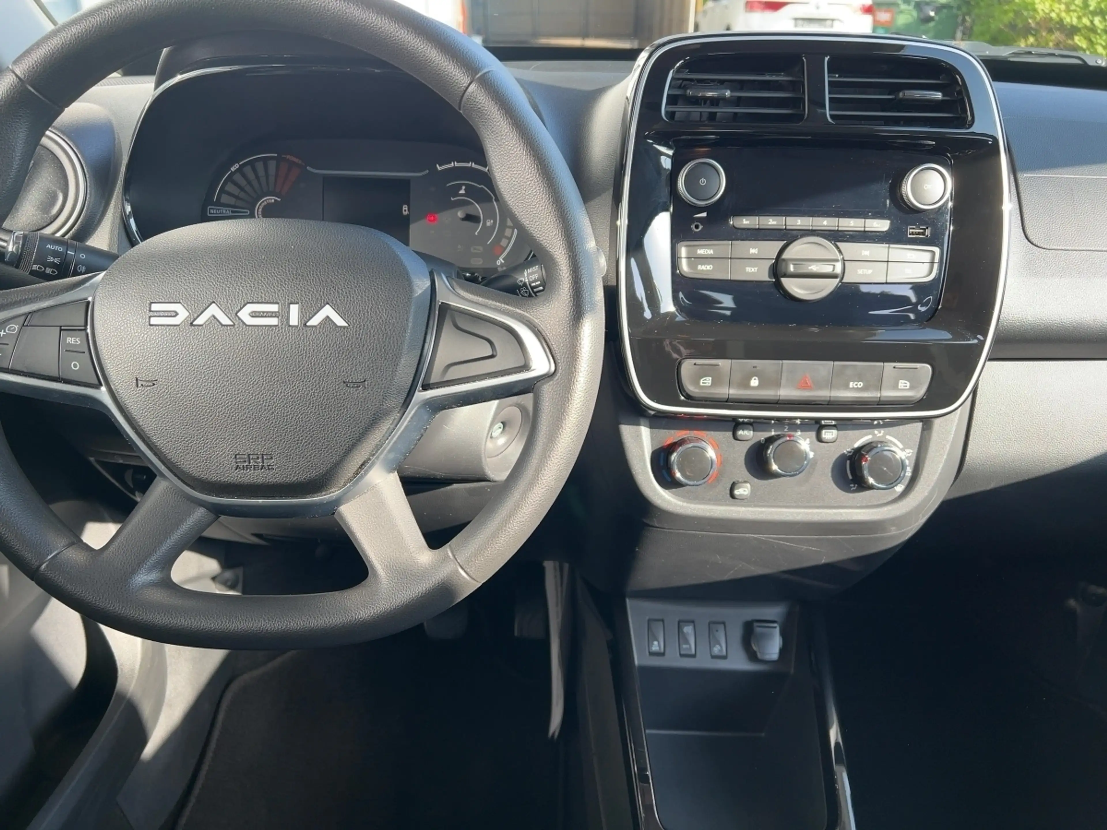 Dacia Spring Essential ELECTRIC 45 — photo 12