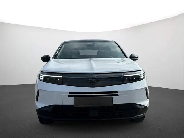 Opel Grandland view 3