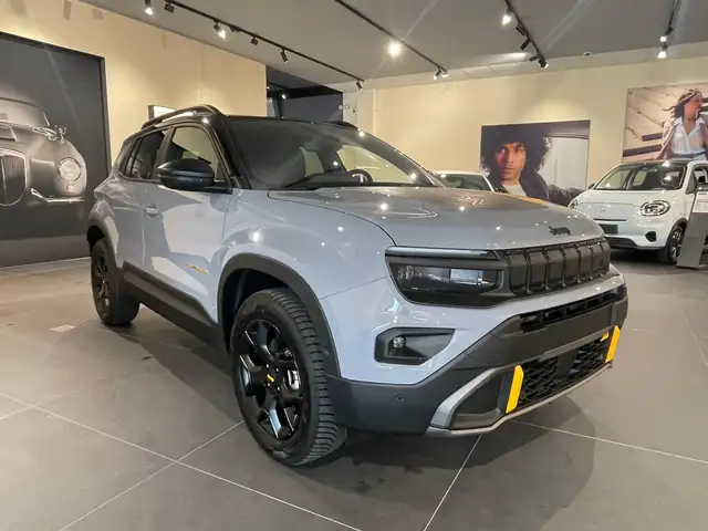 Jeep Avenger 4xe 619 Upland 1.2 145cv 4xe Mhev