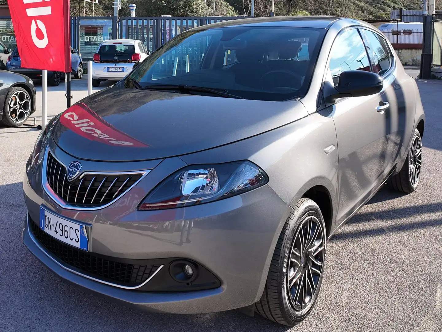 Lancia Ypsilon Ypsilon 1.0 firefly hybrid Gold s Grigio - 2