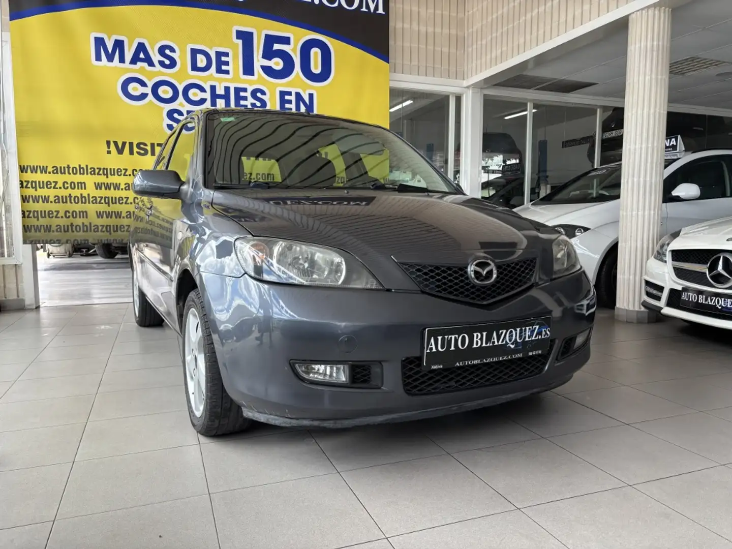 Mazda 2 1.4 CRTD Active Grau - 1