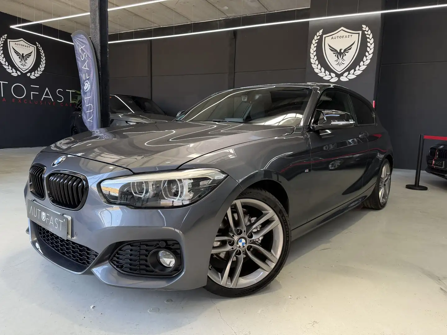 BMW 118 118d Sport Gris - 1