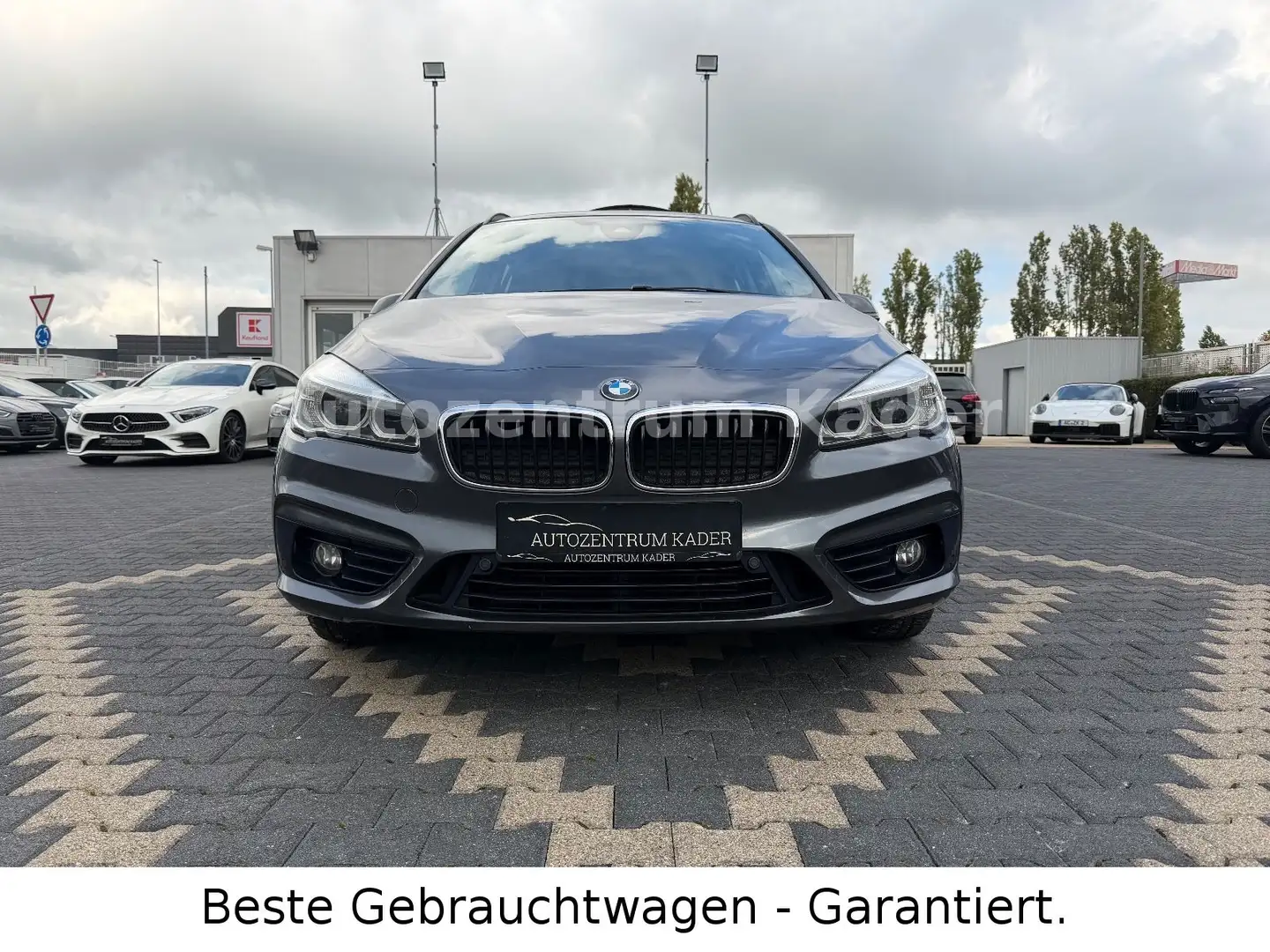 BMW 220 220xDrive Gran Tourer*7 Sitzer*Pano*AHK*Leder*LE Grau - 1