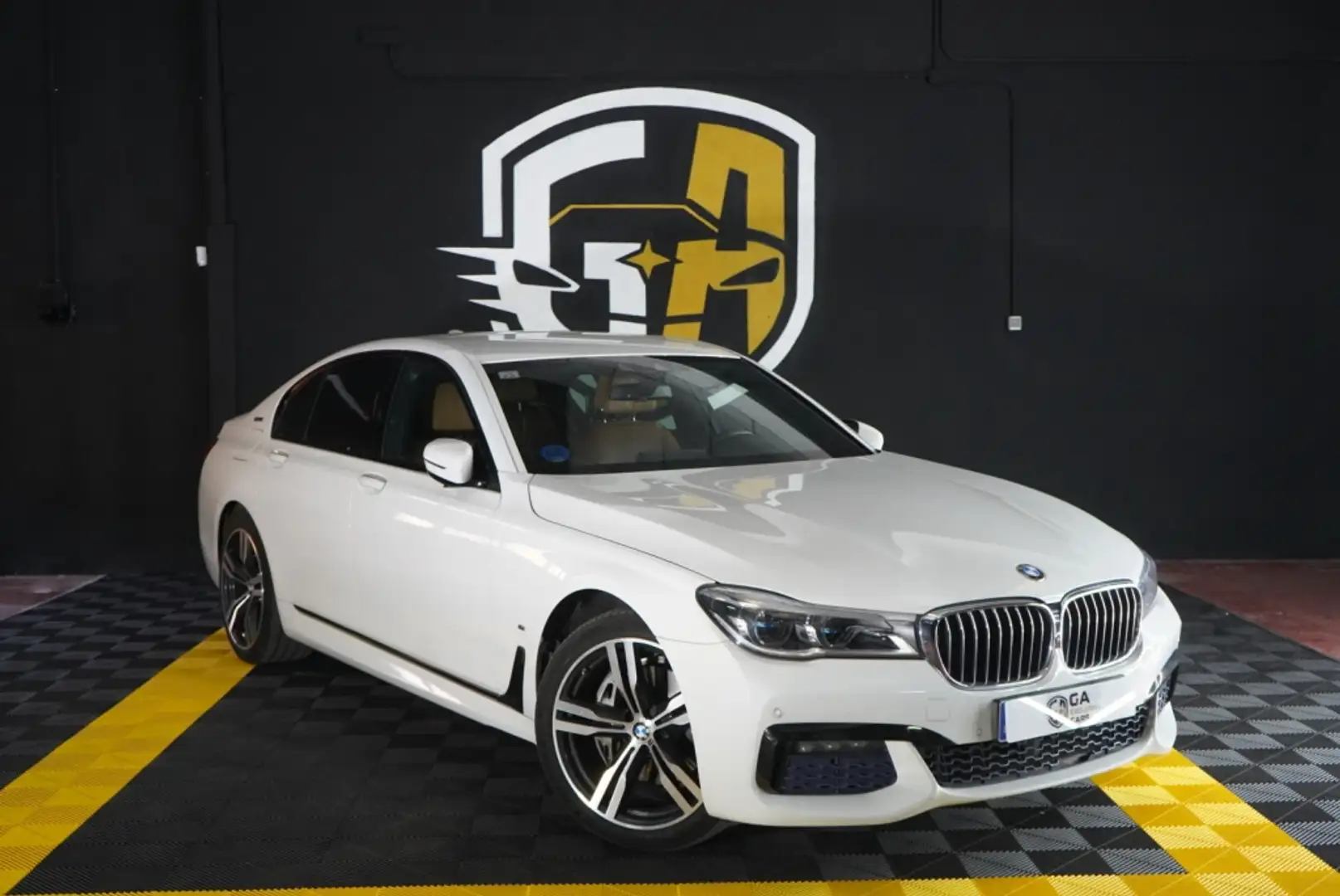 BMW 740 740e iPerformance Blanco - 2